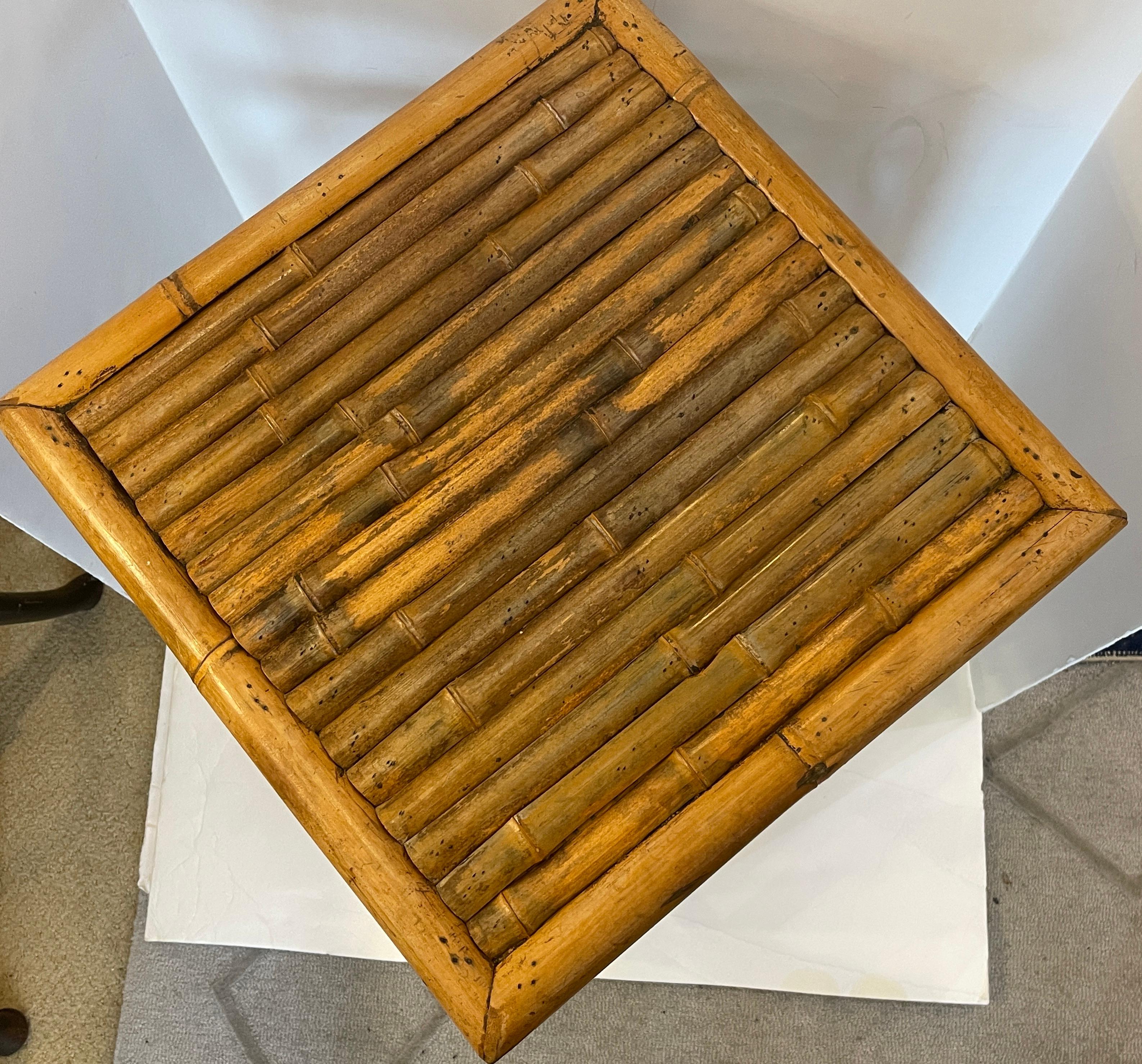 Table d'appoint française vintage en bambou en vente 1