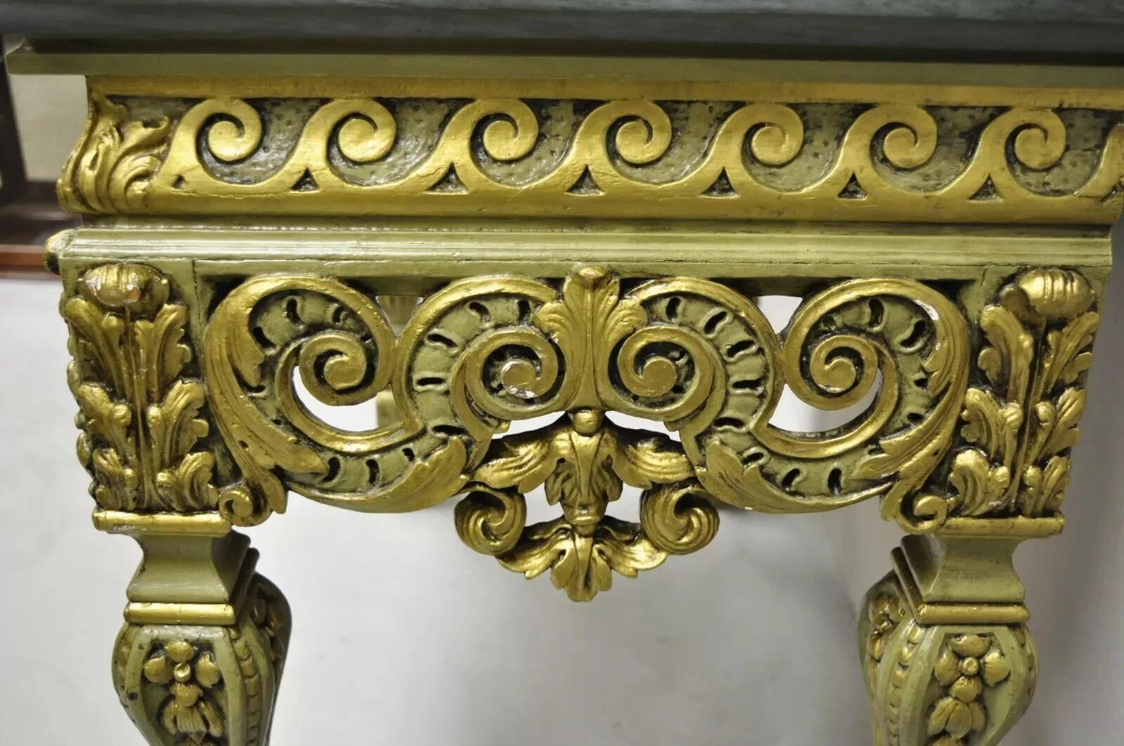 Tavolo da console barocco francese d'epoca in Greene & Greene & Greene dorato con figure intagliate e piano in ardesia in vendita 3