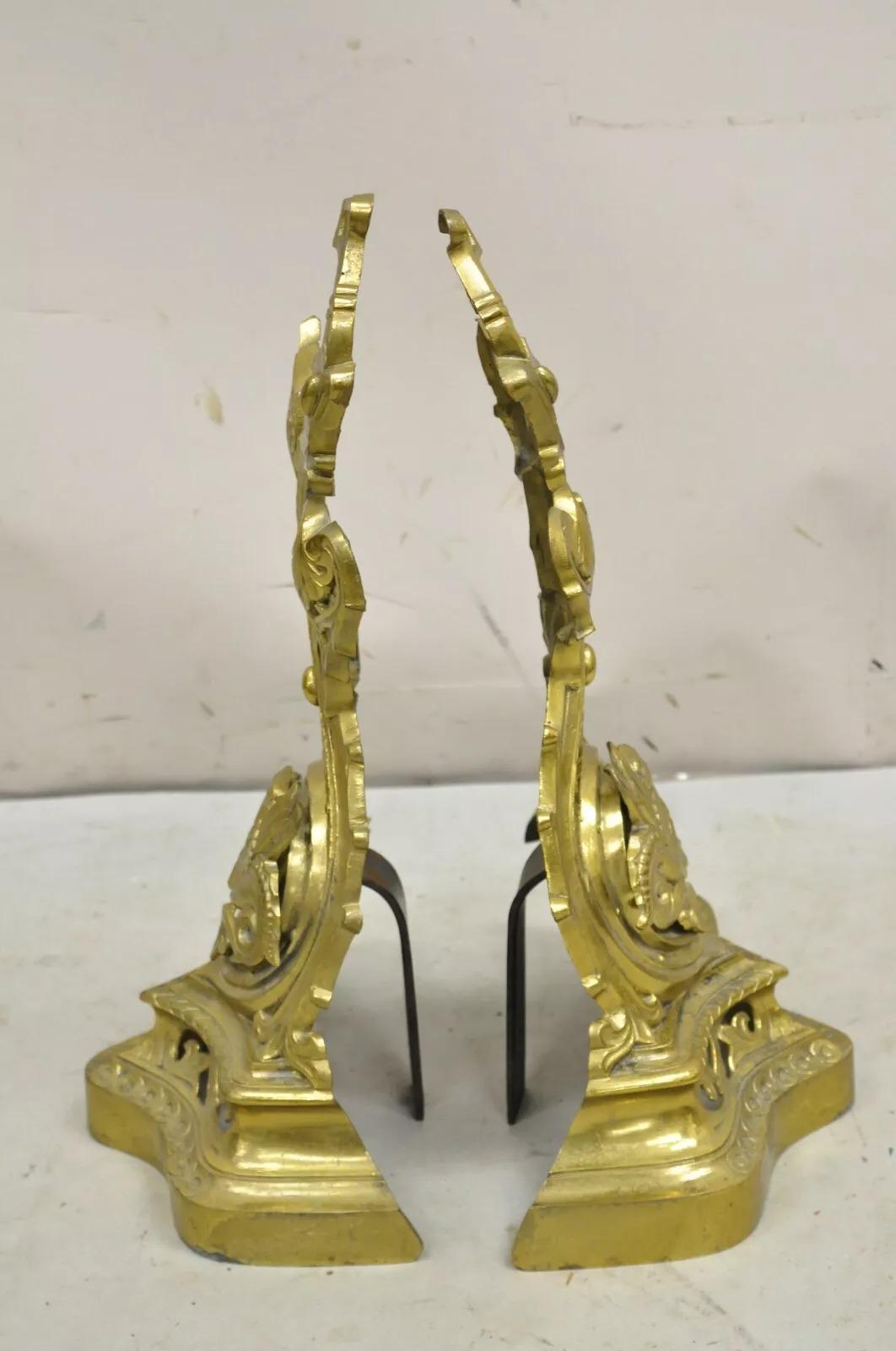 Androni figurativi in ottone in stile barocco francese d'epoca con draghi grifoni - Coppia in vendita 3