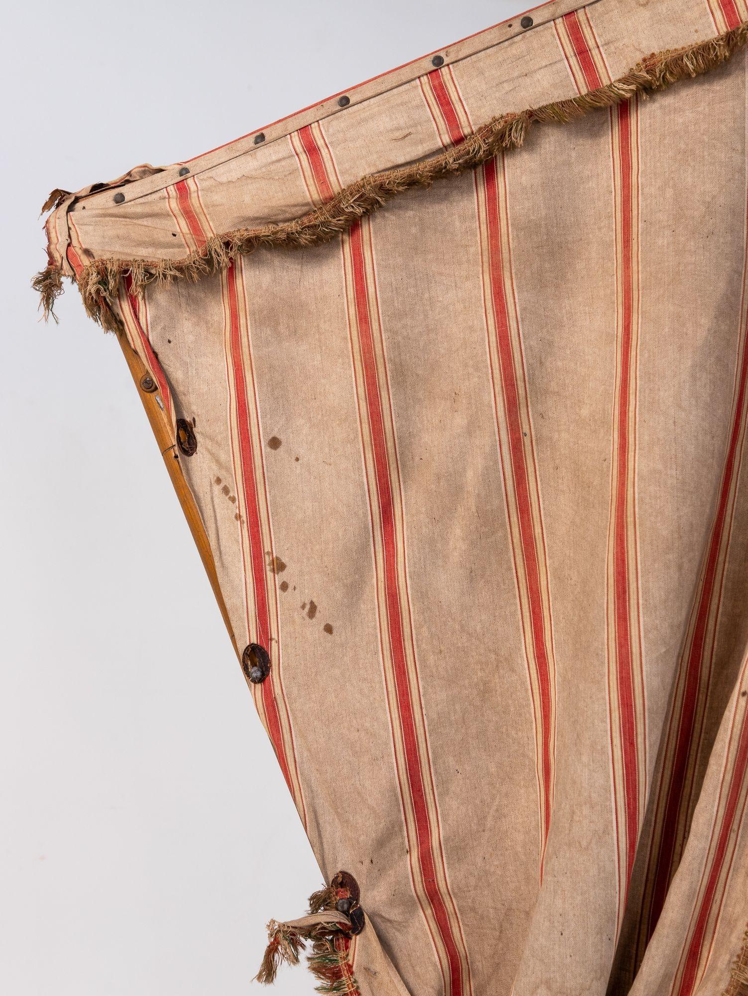 Vintage French Beach Chair with Canopy, Mid 20th C. For Sale 2