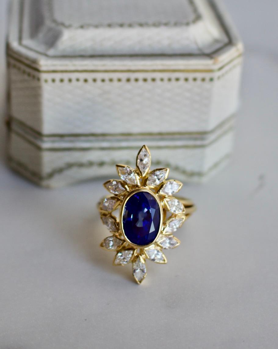 Women's or Men's Vintage French Bellerophon 3.94 Carat Ceylon Sapphire Diamond 18k Gold Ring