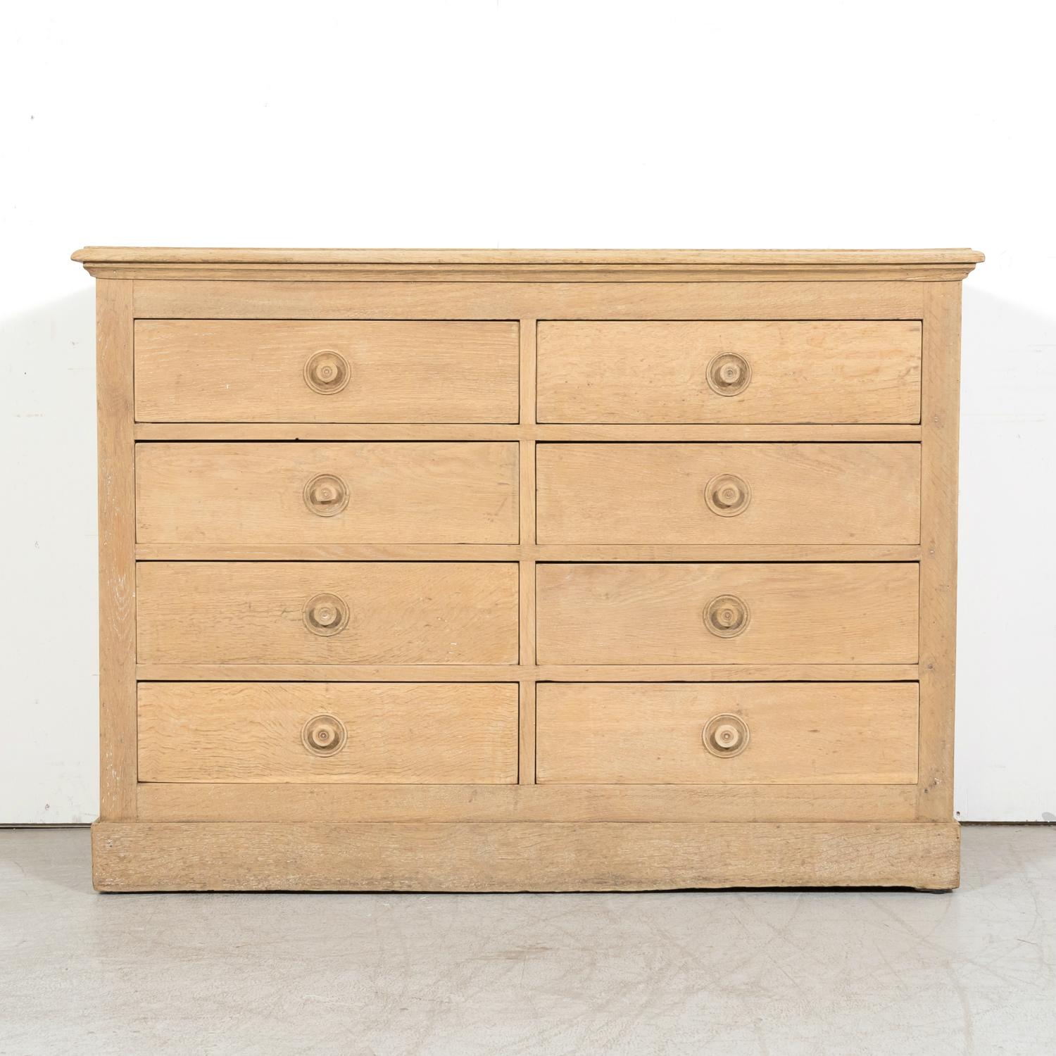 Vintage French Bleached Oak Meuble de Metiers or Workshop Chest of Drawers In Good Condition In Birmingham, AL