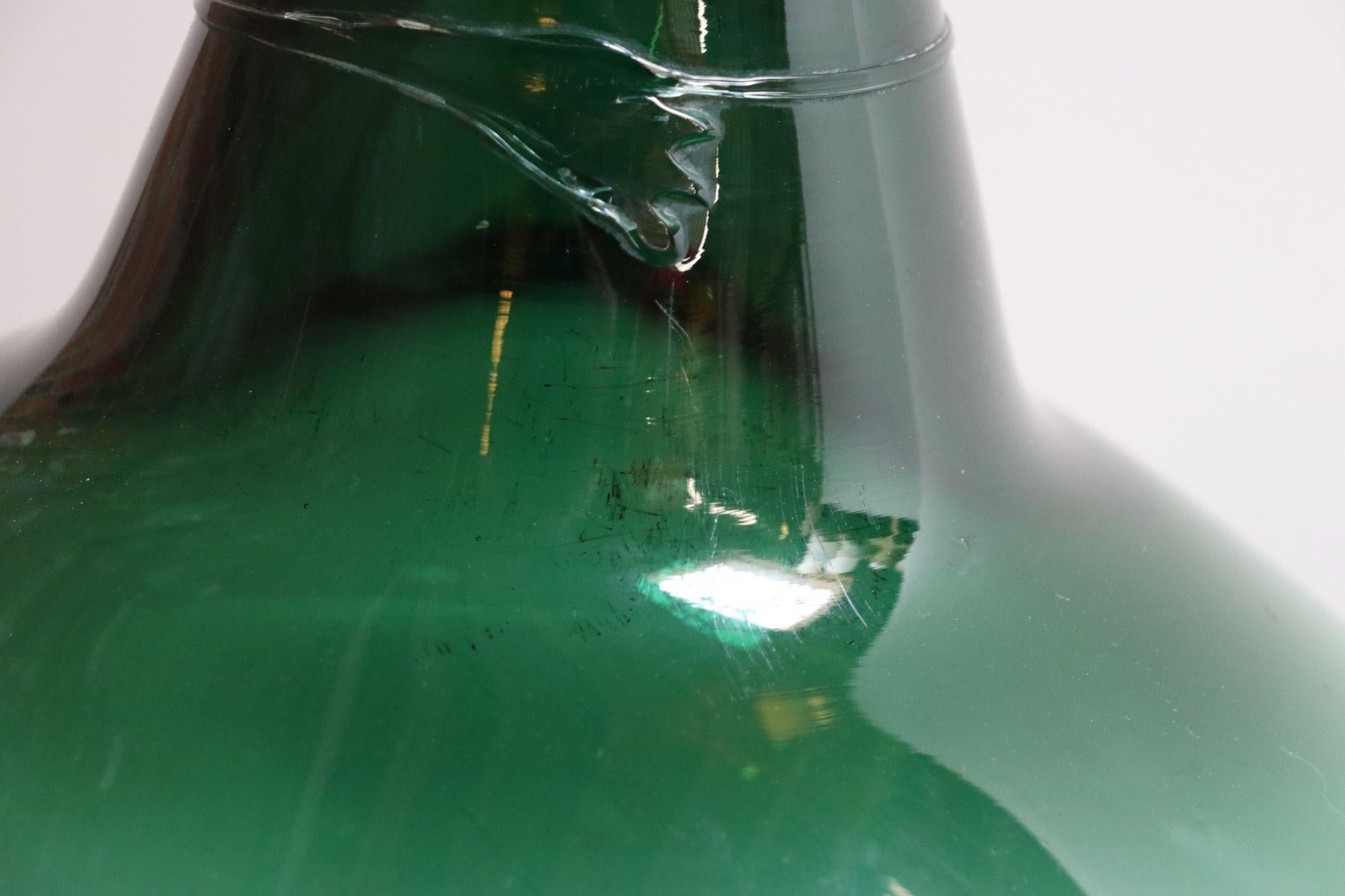 Vieux commode Demijohn à col large en verre soufflé français en vert sarcelle en vente 13