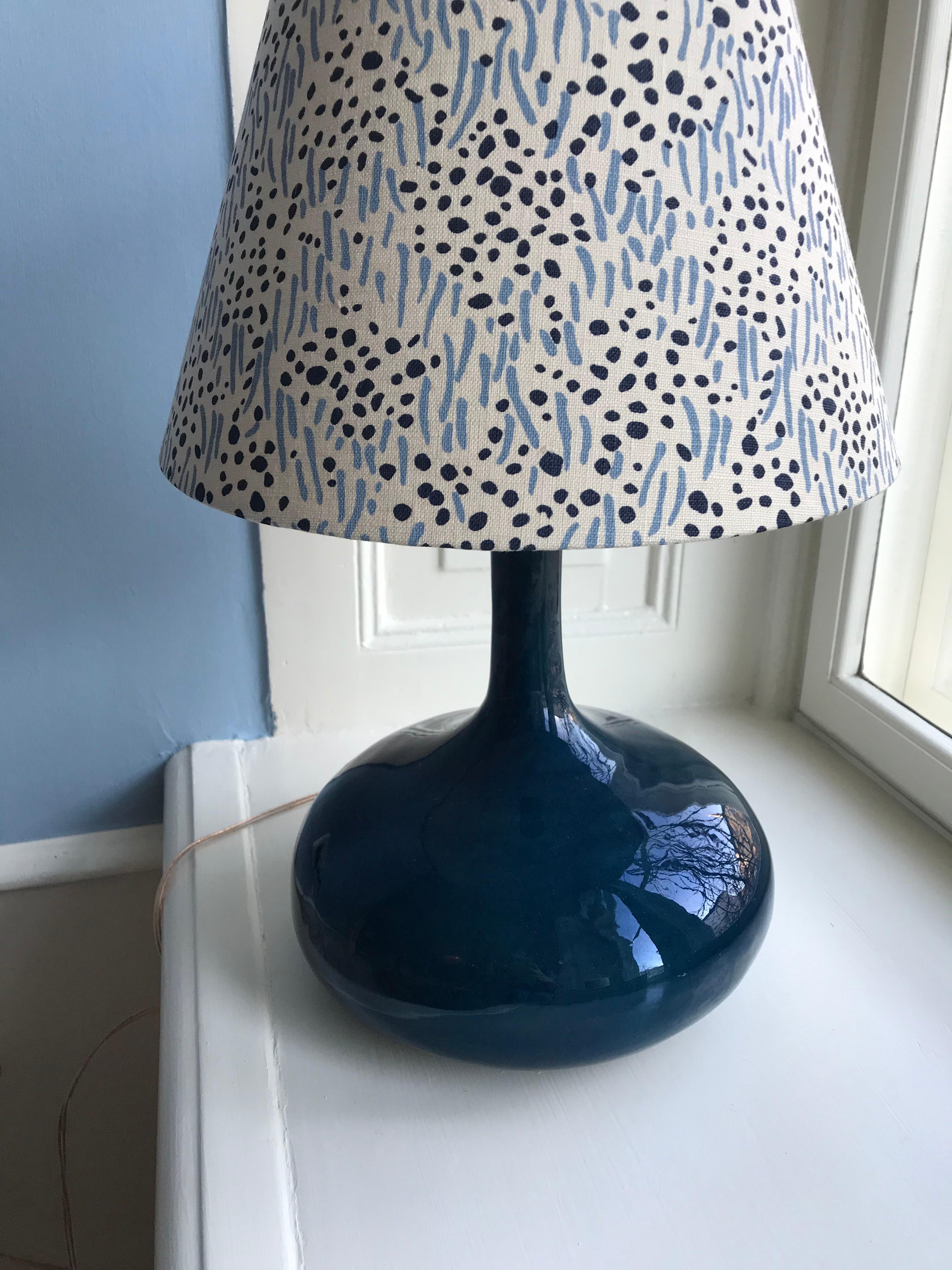 Vintage French Blue Ceramic Table with Customized Lampshade 3