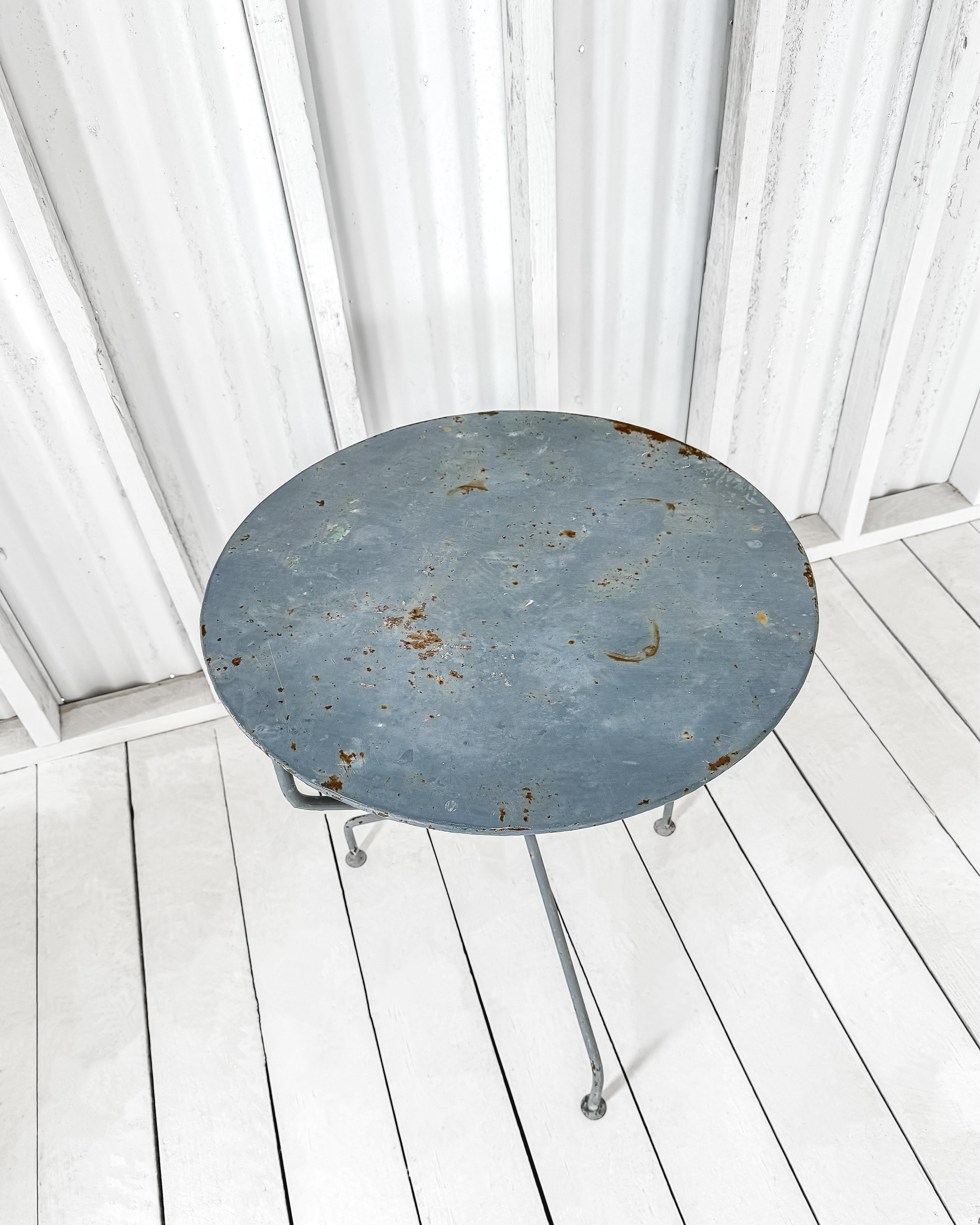 20th Century Vintage French Blue Metal Garden Table For Sale