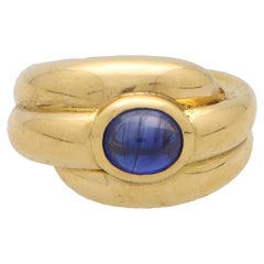Vintage French Bombé Cabochon Sapphire Ring in 18k Yellow Gold