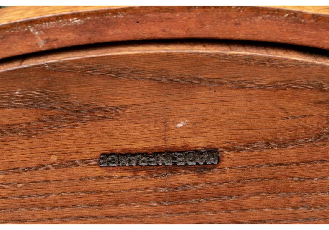 Laiton Table bouillotte française vintage avec plateau en marbre inséré à restaurer en vente