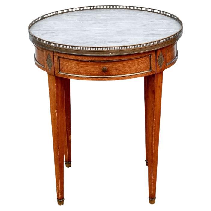 Table bouillotte française vintage avec plateau en marbre inséré à restaurer en vente