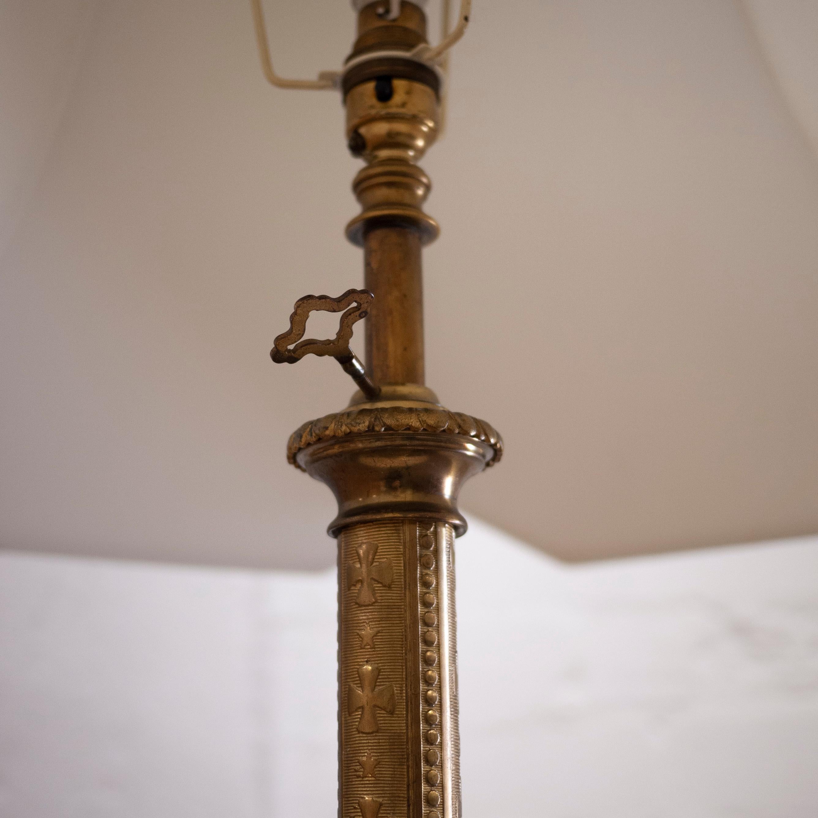 Mid-20th Century Vintage French Brass and Onyx Floor Lamp, 1930s For Sale