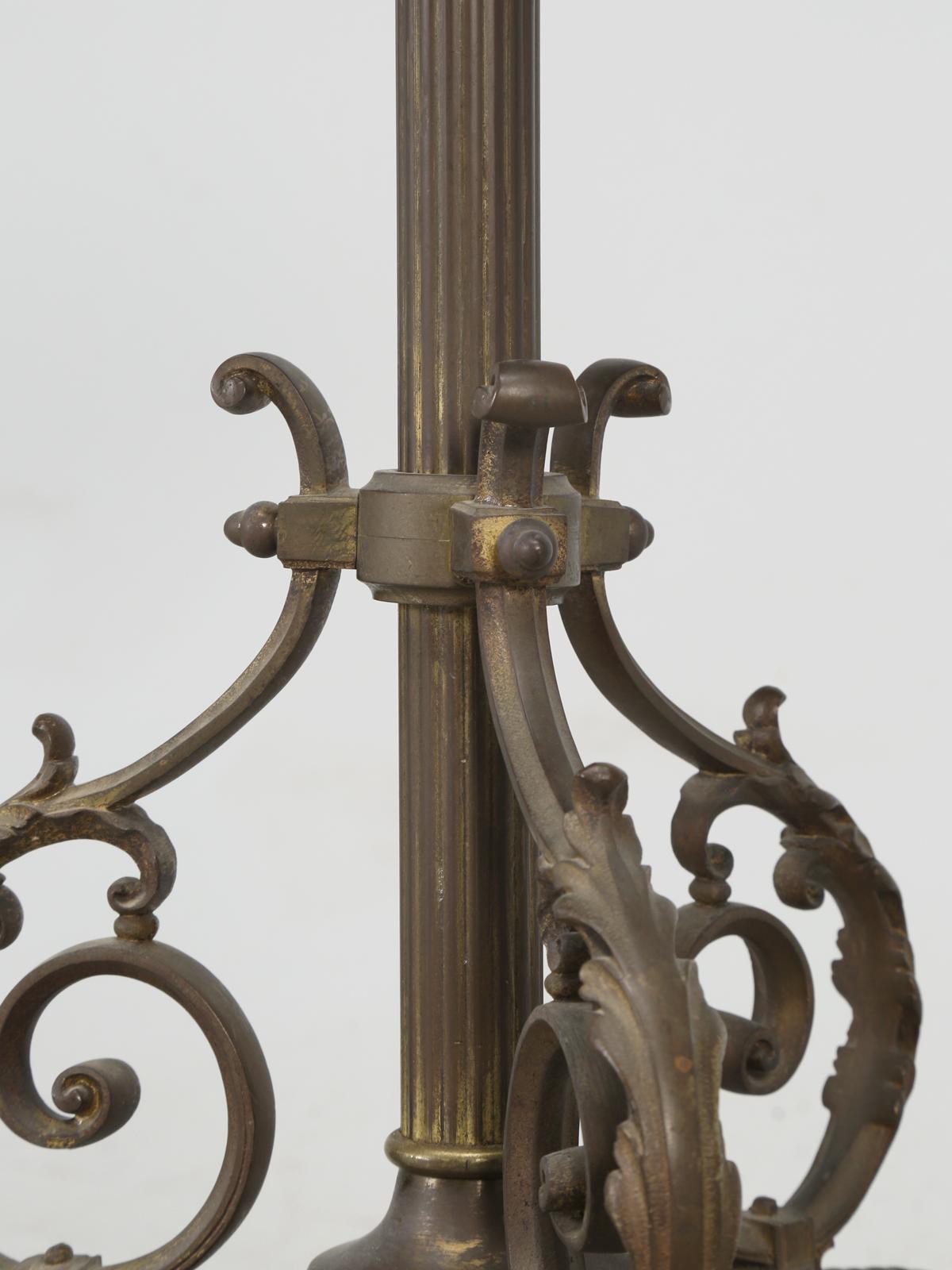 Vintage French Brass and Onyx Floor Lamp, circa 1930s For Sale 2