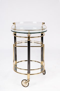 Chariot de bar Hollywood Regency vintage en laiton, verre et chrome noir