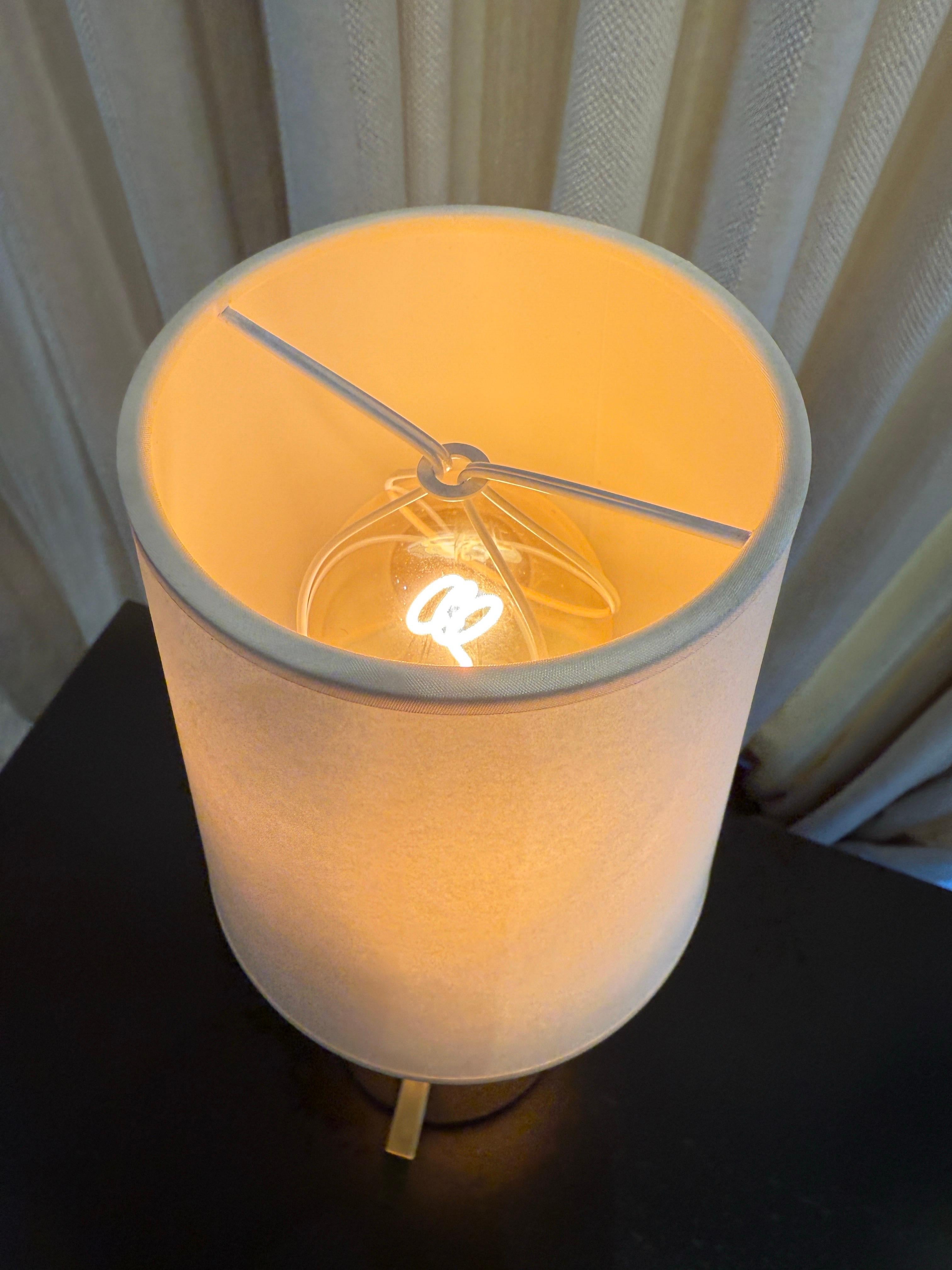Métal Lampe de bureau française vintage en laiton et métal de style boudoir en vente
