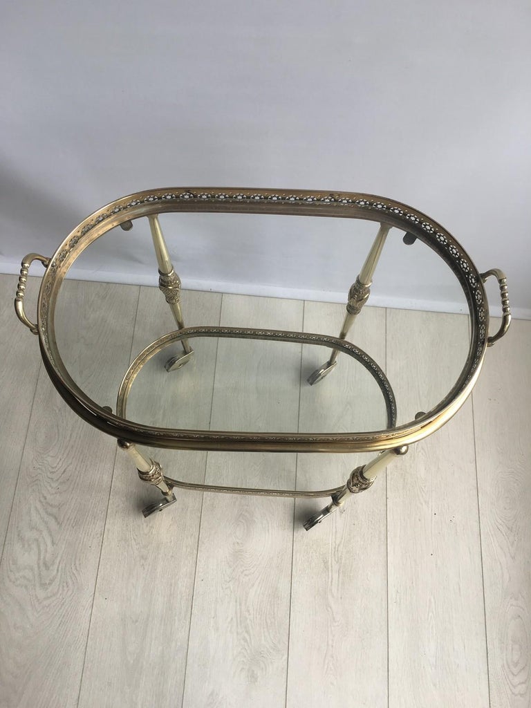 Vintage French Brass Oval Drinks Trolley or Bar Cart In Good Condition For Sale In Copthorne, GB