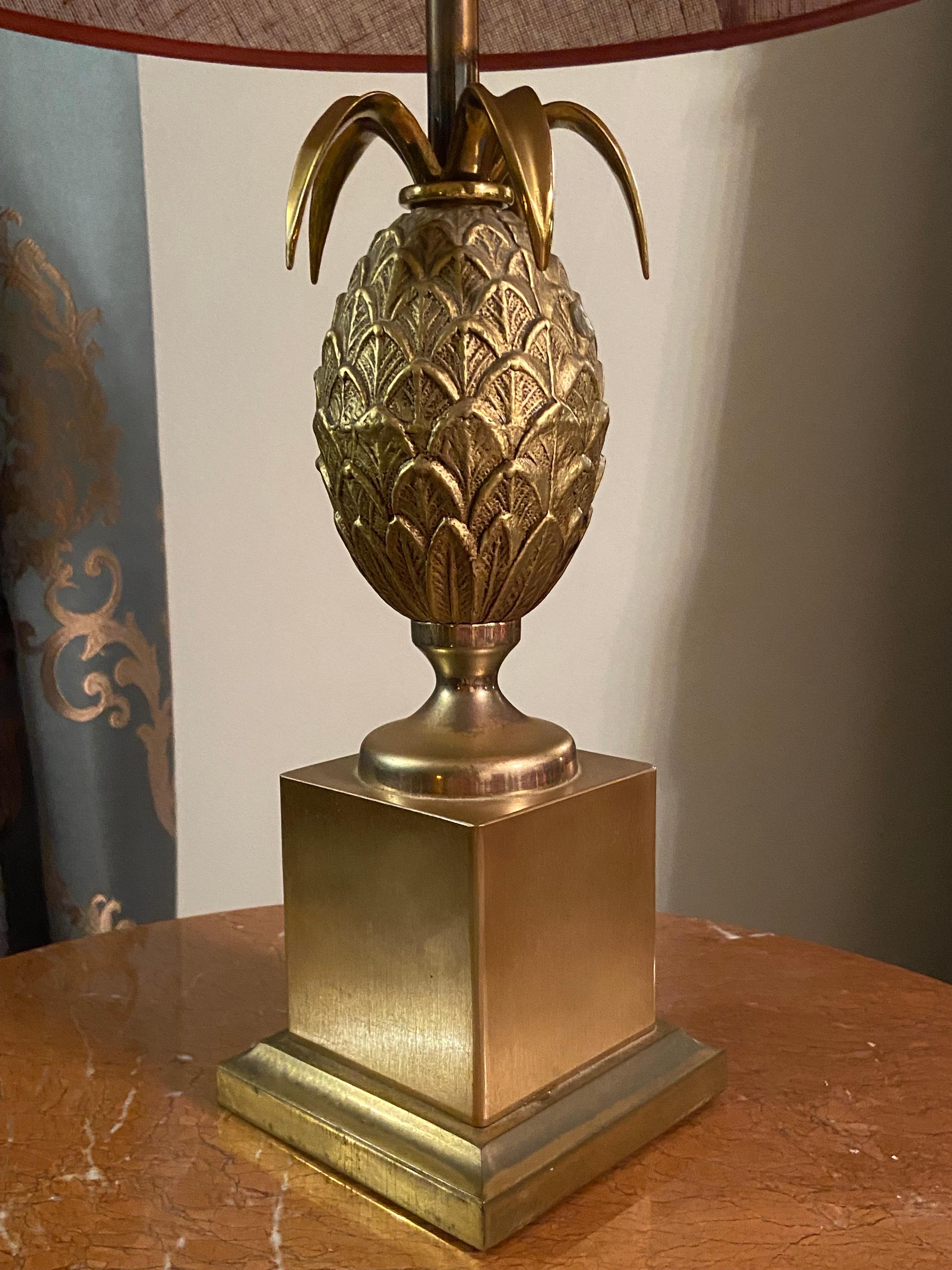 Vintage French Brass Pineapple Table Lamp by Maison Le Dauphin Without Shade For Sale 6