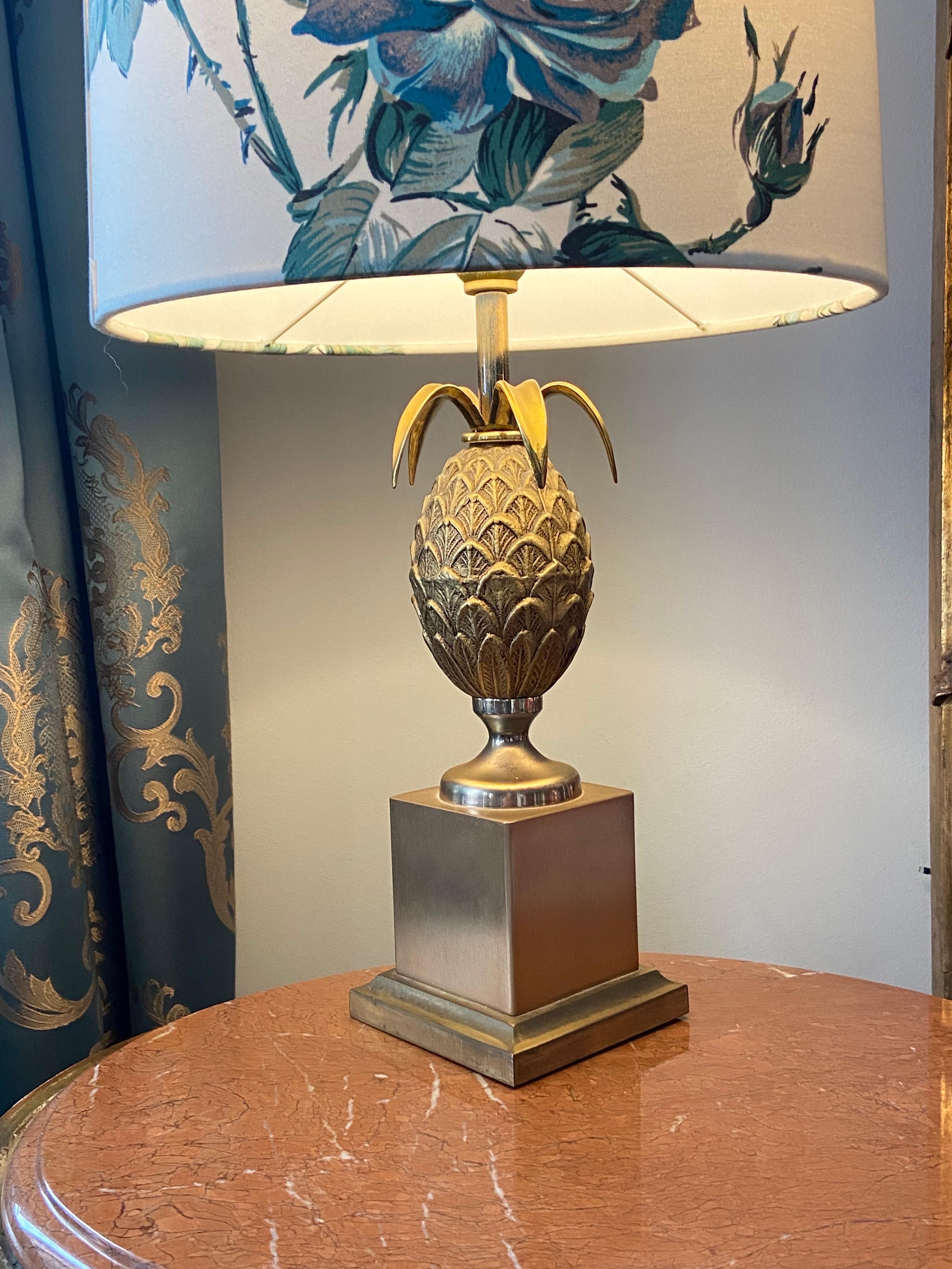 Vintage French Brass Pineapple Table Lamp by Maison Le Dauphin Without Shade In Good Condition For Sale In Sofia, BG