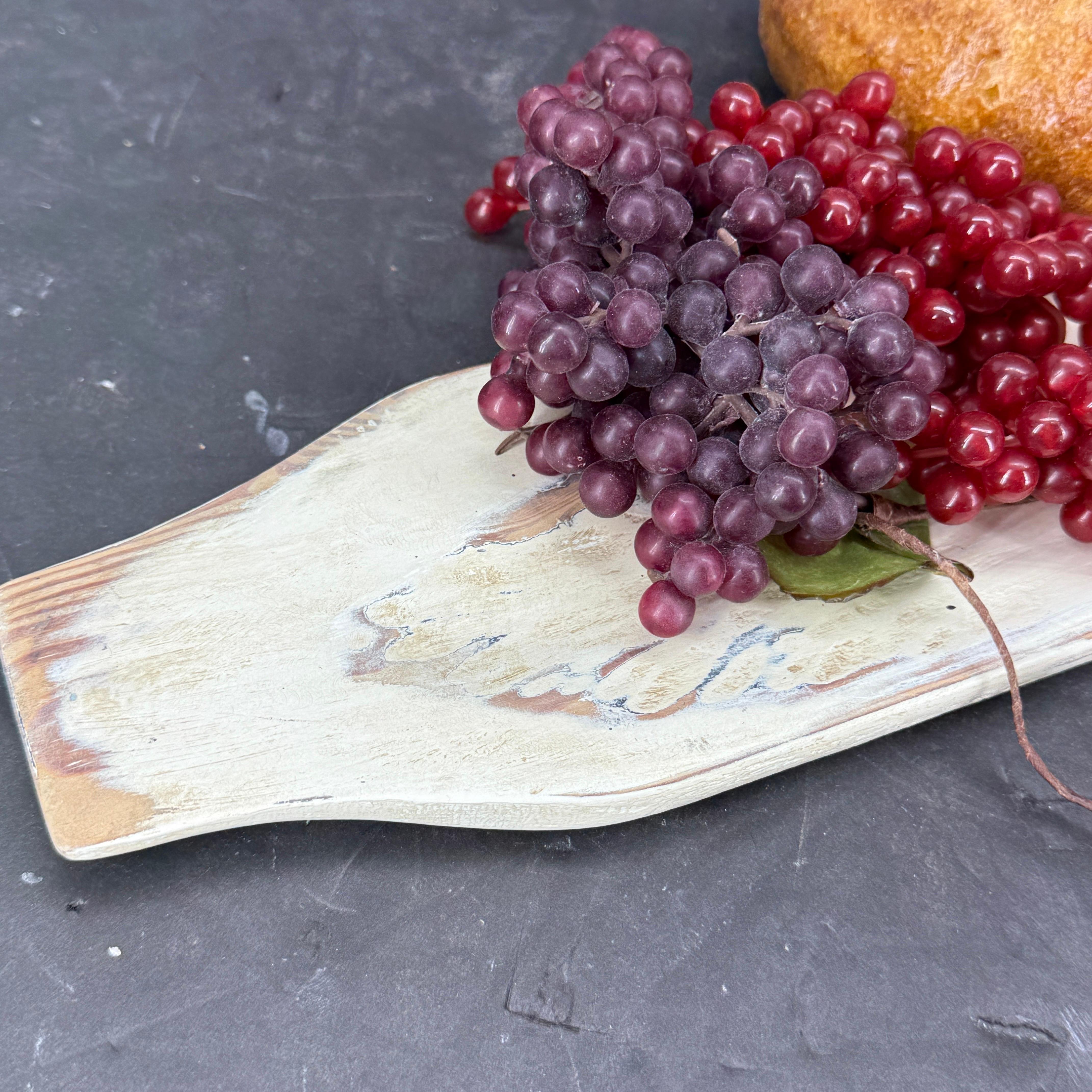 20ième siècle Vintage French Bread Baguette Long Pain Peint Board en vente