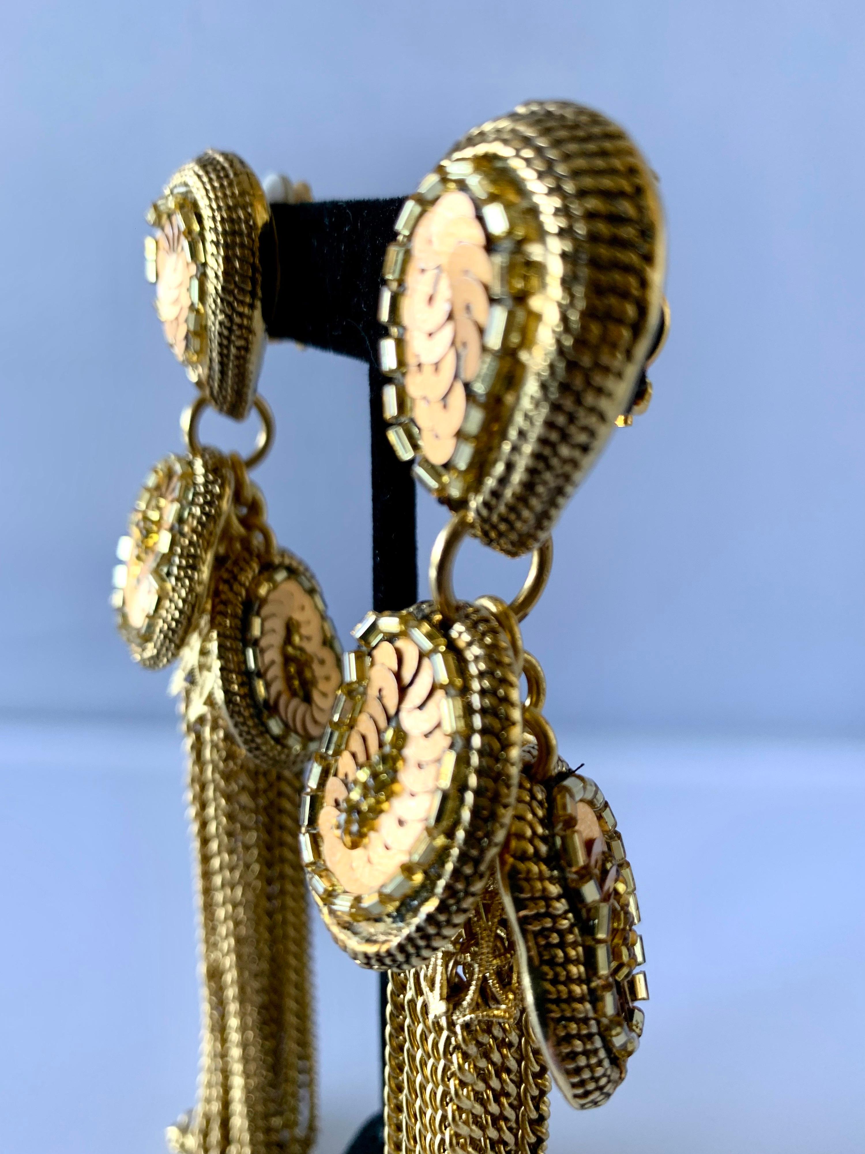 Vintage Französisch Bronze und Gold Perlen Quaste Aussage Ohrringe  im Zustand „Hervorragend“ im Angebot in Palm Springs, CA