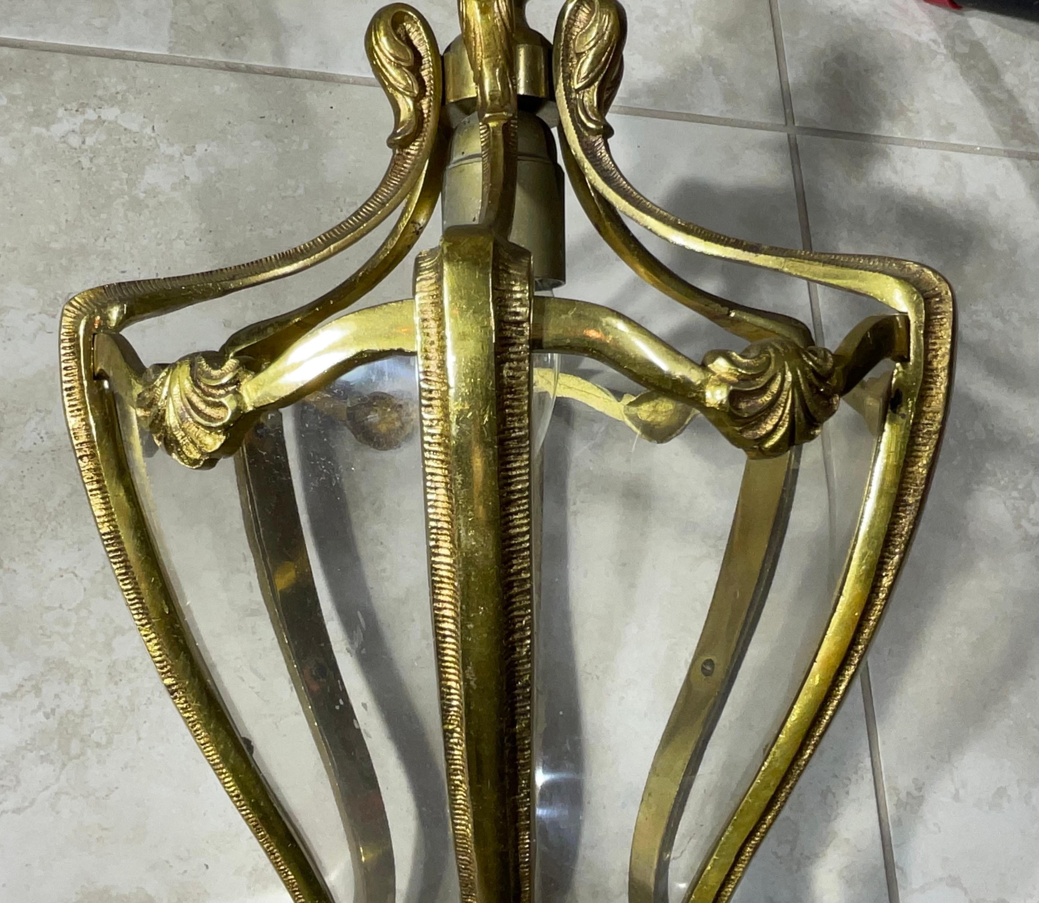 Lampada a sospensione a lanterna in bronzo francese vintage in vendita 5