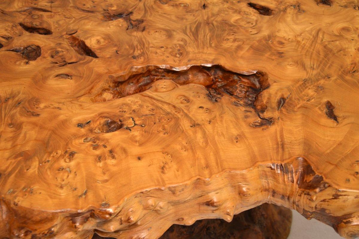 Table basse vintage en ronce de noyer française 4