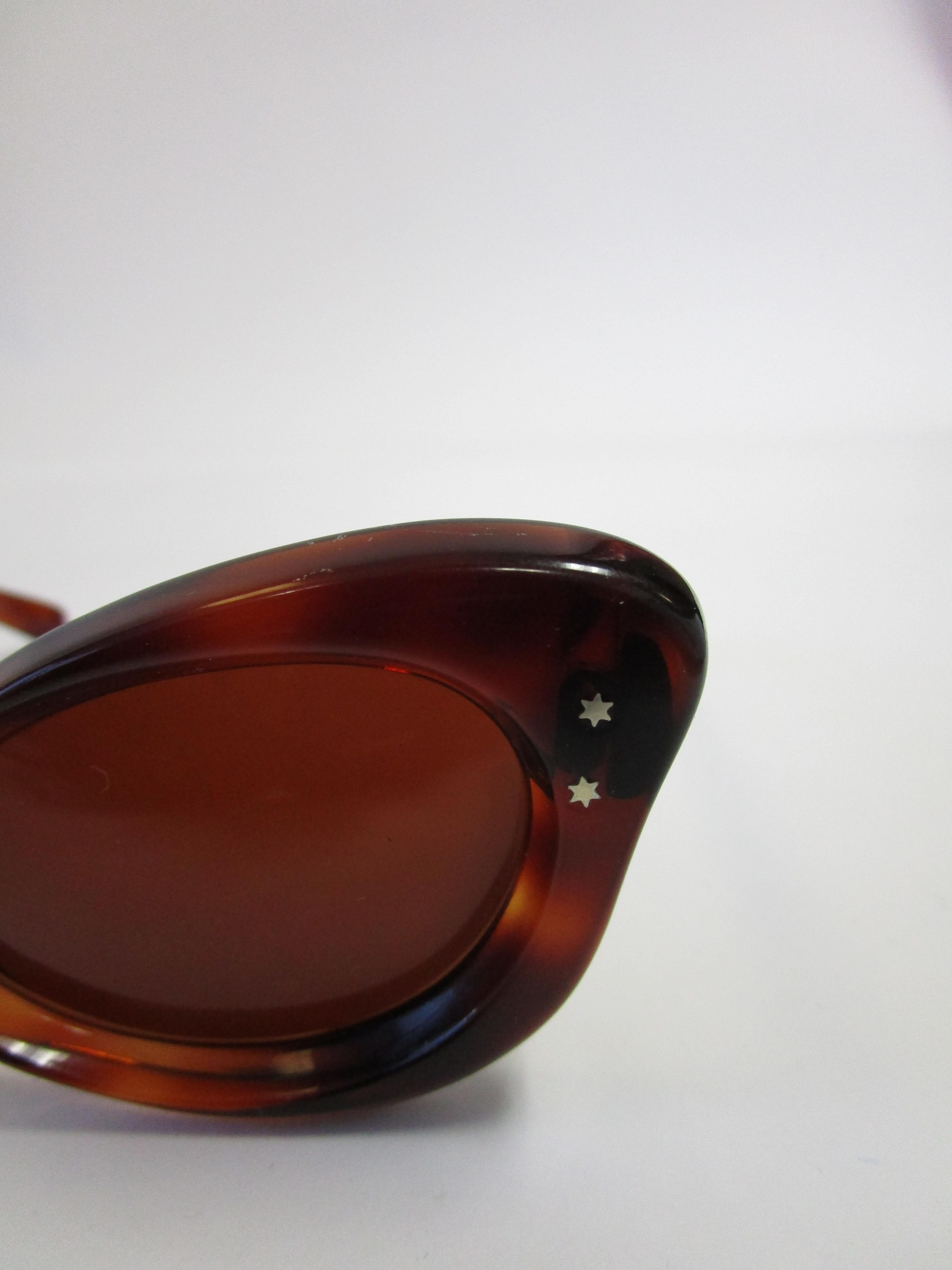  Vintage French Butterfly Tortoise Sunglasses  In Excellent Condition For Sale In Houston, TX