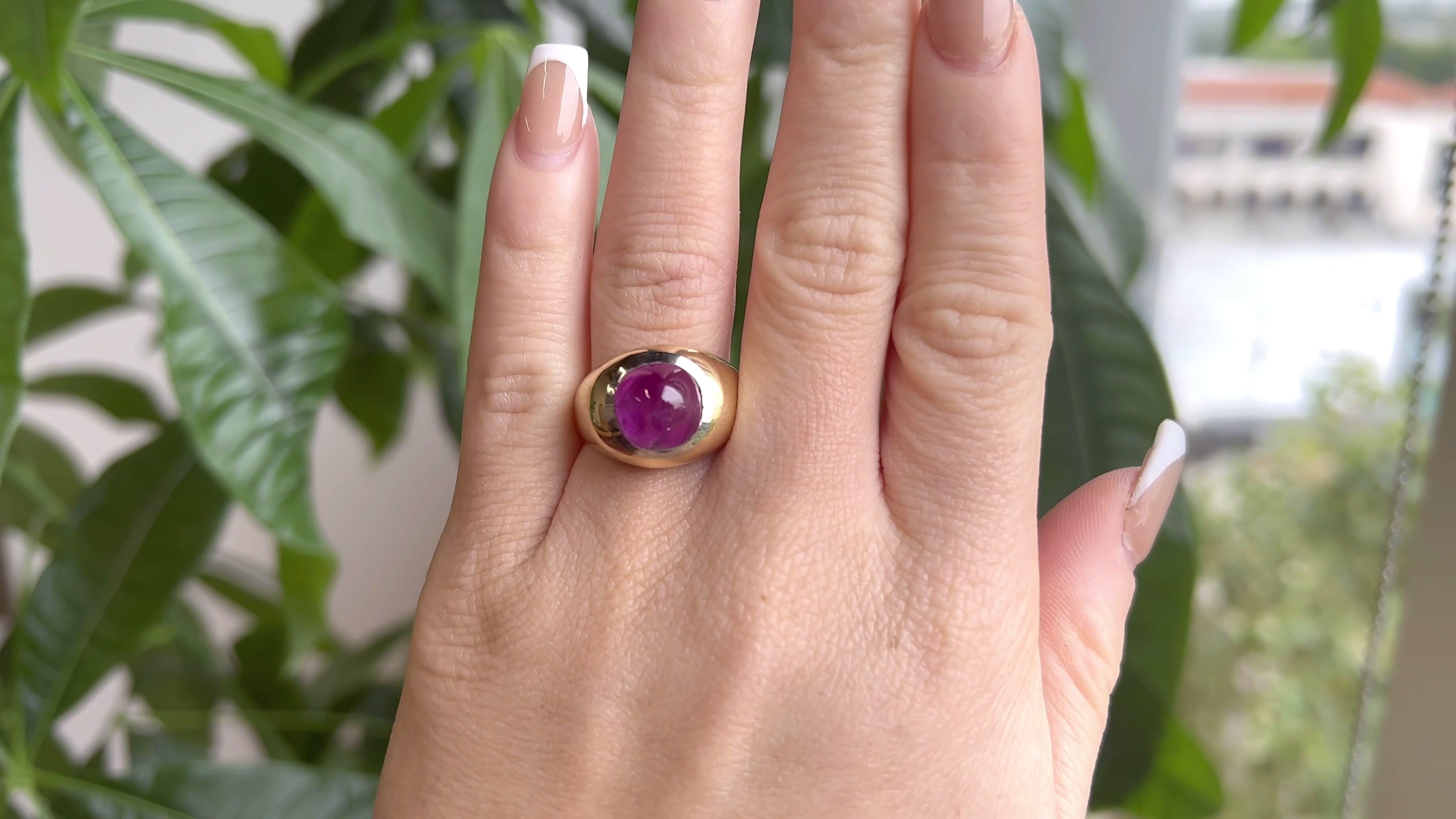 Vintage French Cabochon Ruby 18 Karat Platinum Gold Bezel Set Ring In Excellent Condition In Beverly Hills, CA
