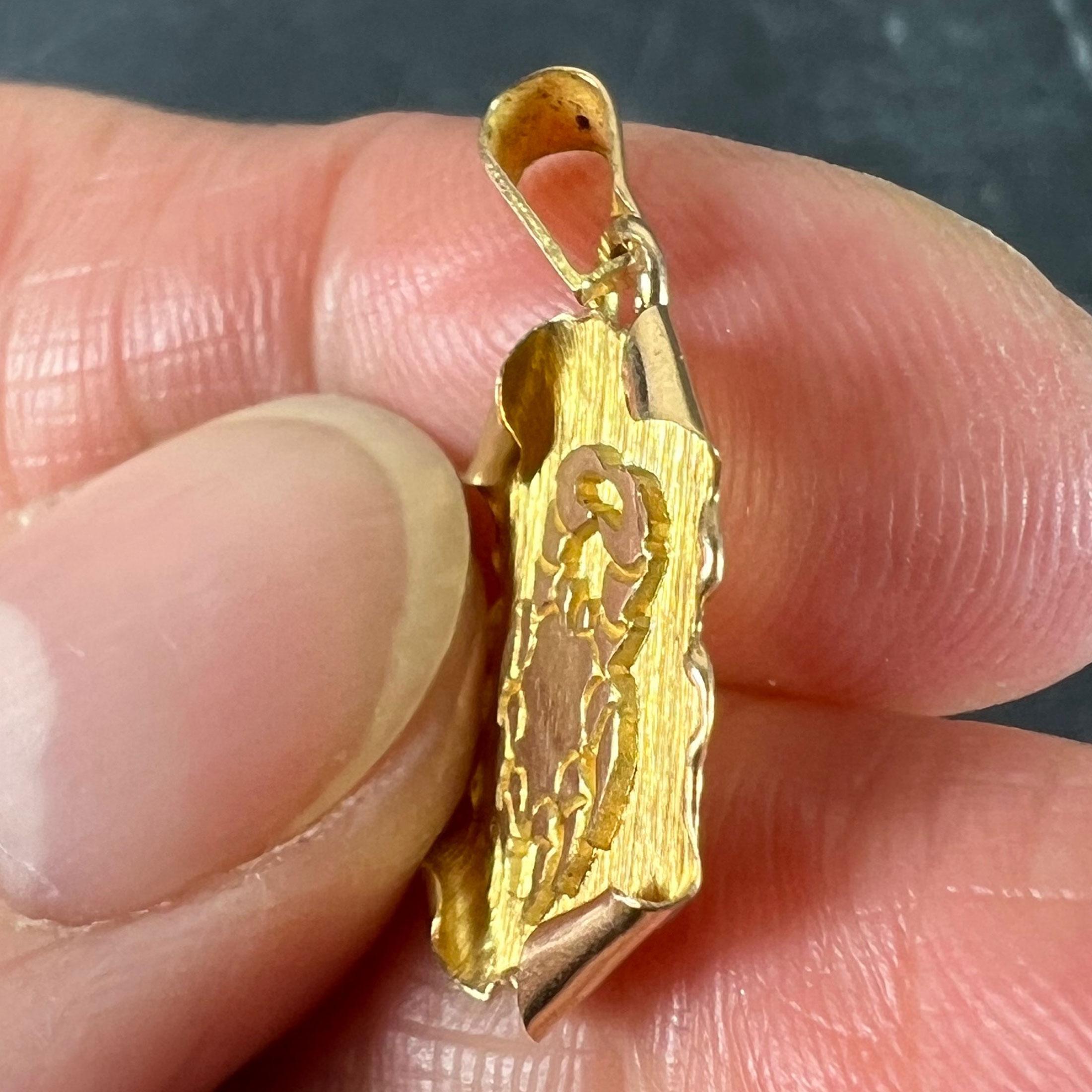 Rouleau de cancer français vintage  Pendentif à breloques en or jaune 18K Zodiac en vente 3