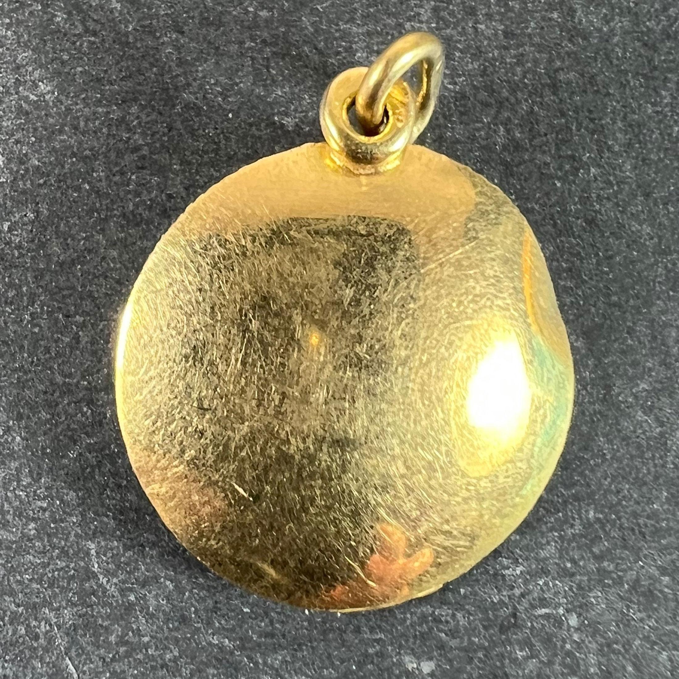 Pendentif médaille en or jaune 18 carats Capricorne signe astrologique du Zodiac Bon état - En vente à London, GB