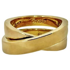 Retro French Cartier Nouvelle Vague High  Polish 18k Yellow Gold Ring
