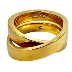 Vintage French Cartier Nouvelle Vague High Polish 18K Yellow Gold Ring
