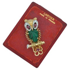 Vintage French Cartier Paris Owl With 5ctw Columbian Emerald in 18 Karat Gold