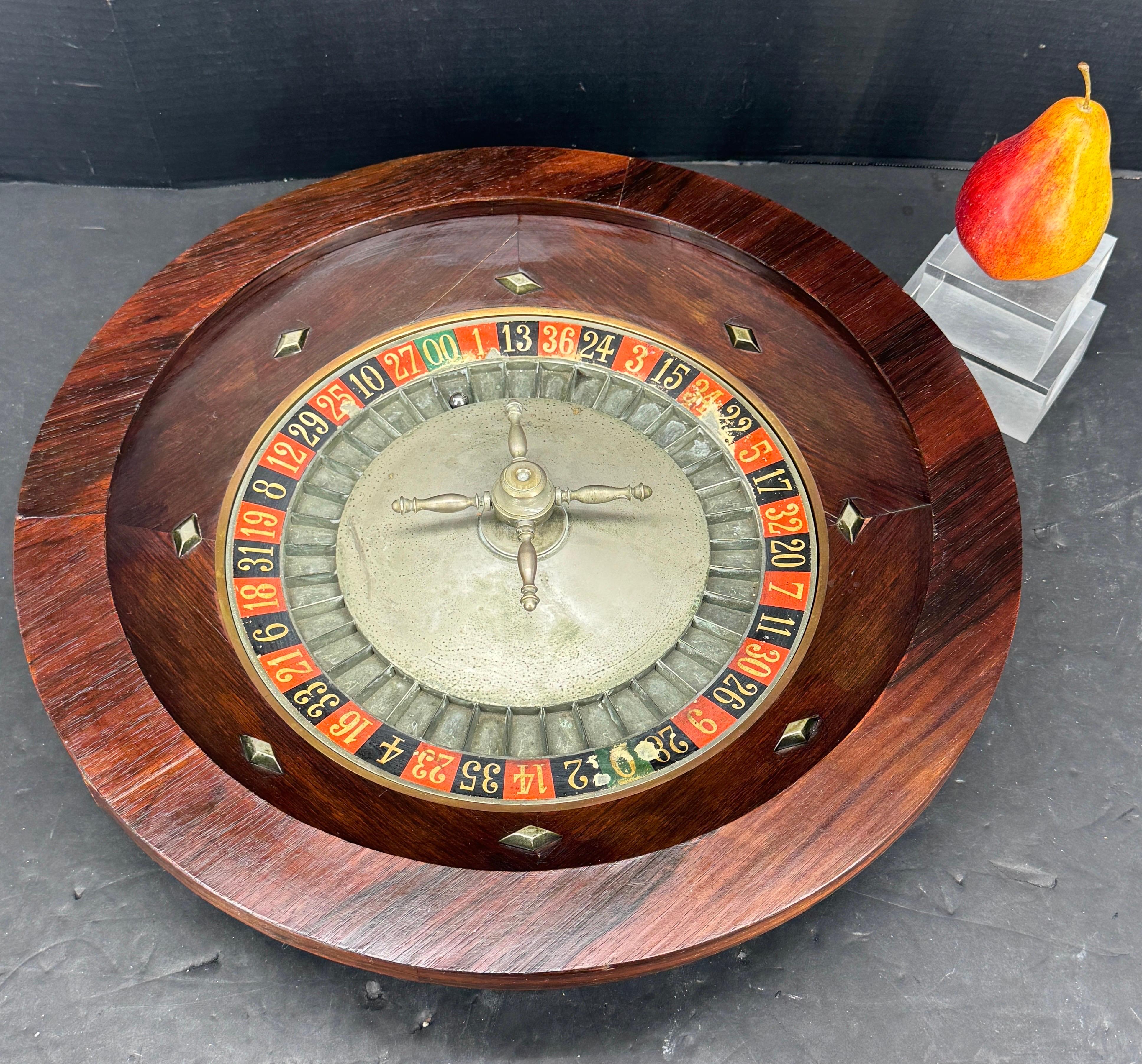 Fait main Vieille roue de roulette de casino française Marque Deposee, années 1950 en vente