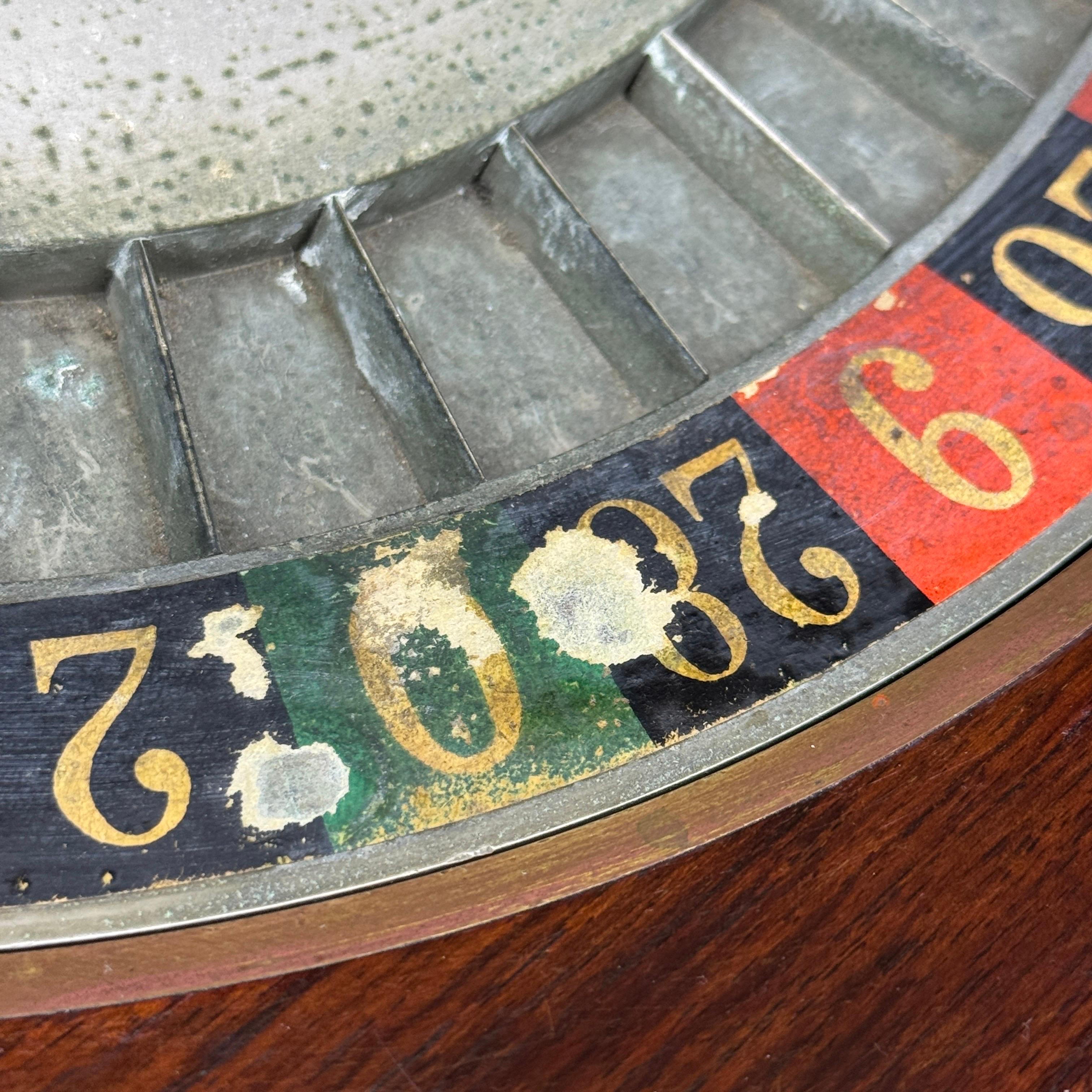 Vieille roue de roulette de casino française Marque Deposee, années 1950 en vente 2