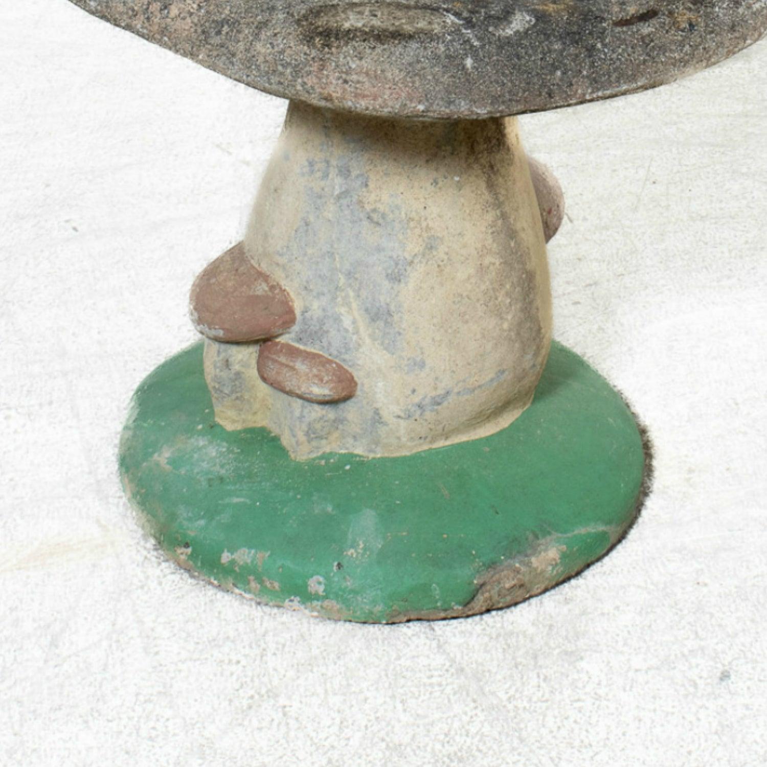 Vintage French Cast Concrete Mushroom Garden Seat, Mid-20th Century For Sale 3