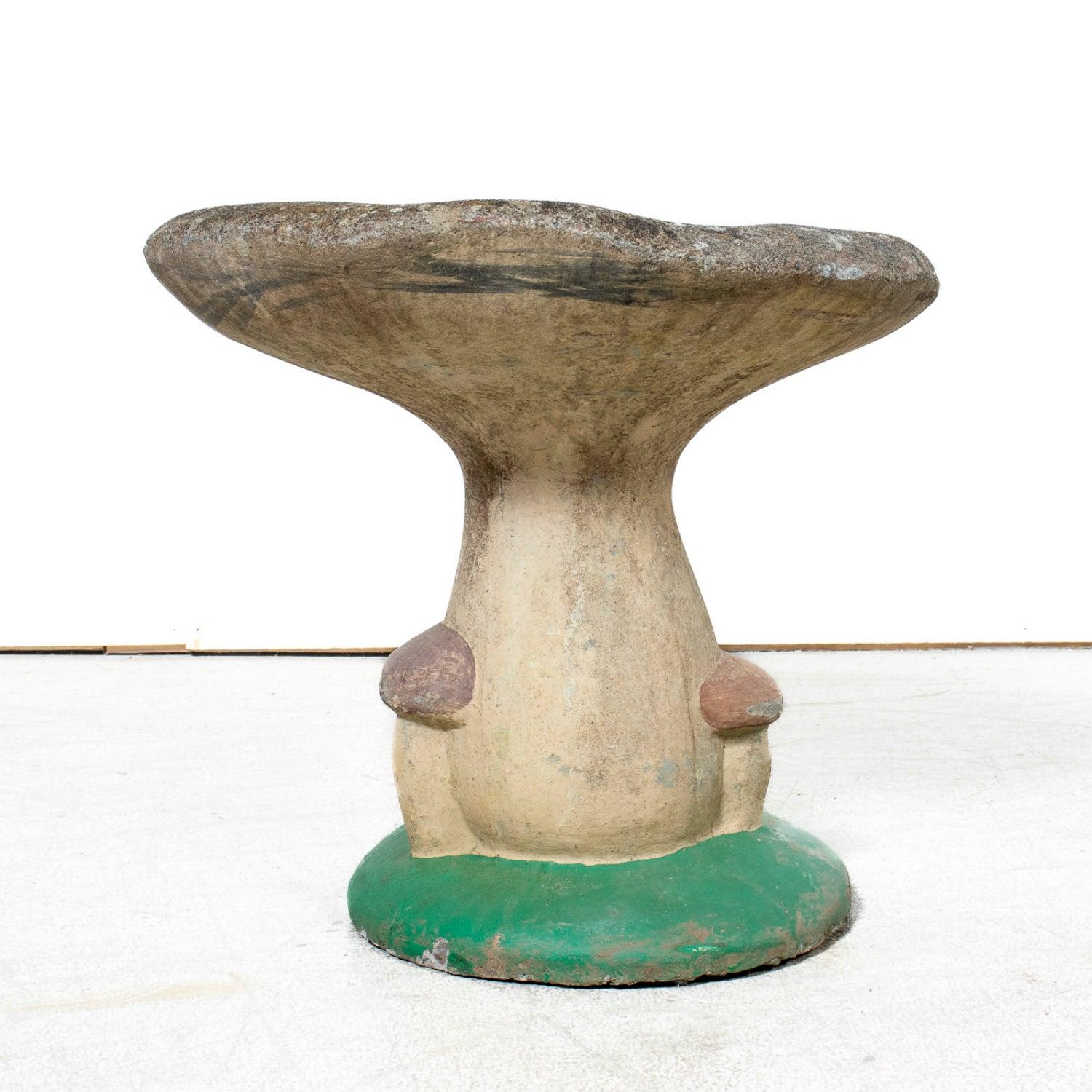 Vintage French Cast Concrete Mushroom Garden Seat, Mid-20th Century For Sale 6