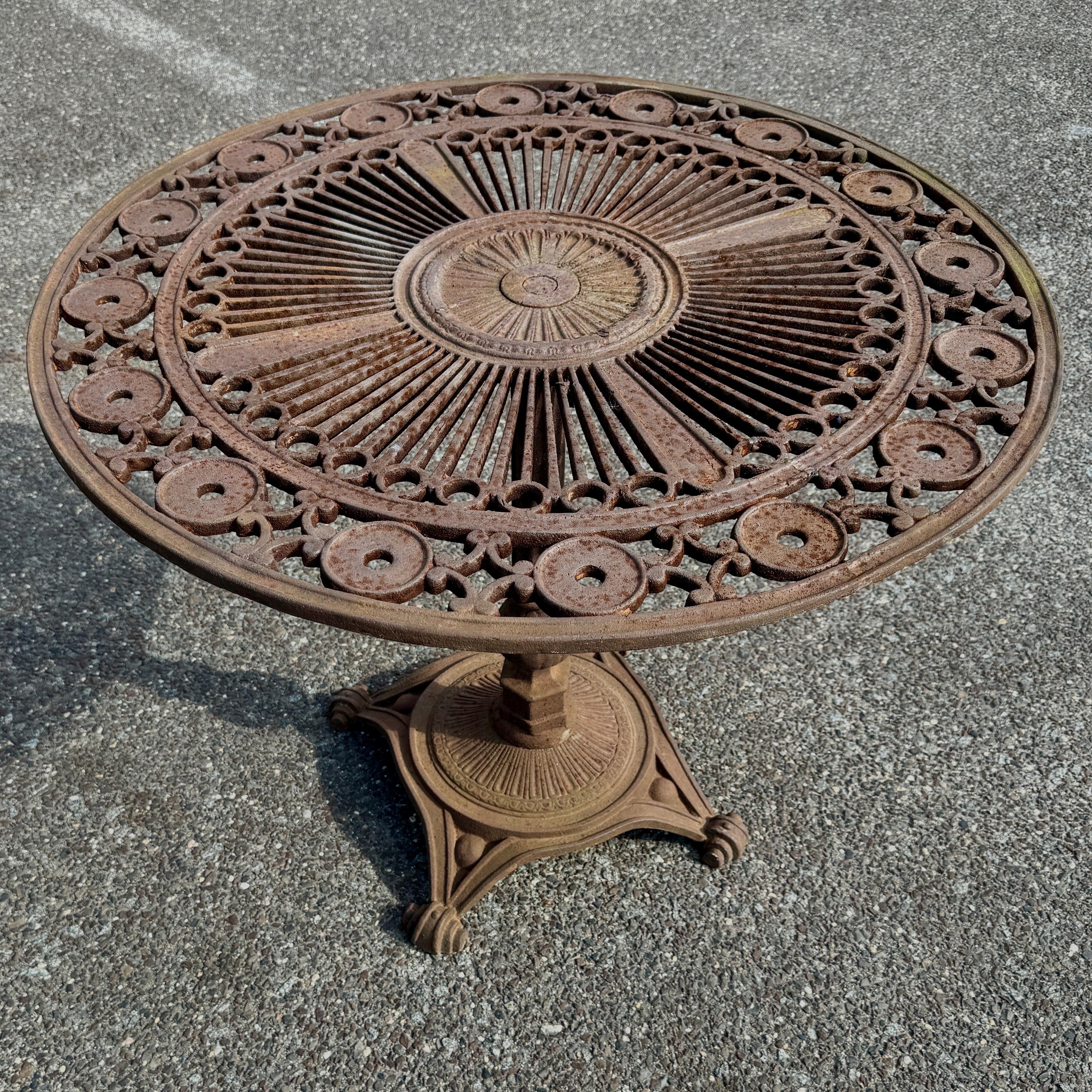 Vintage French Cast Iron Round Garden Table 10
