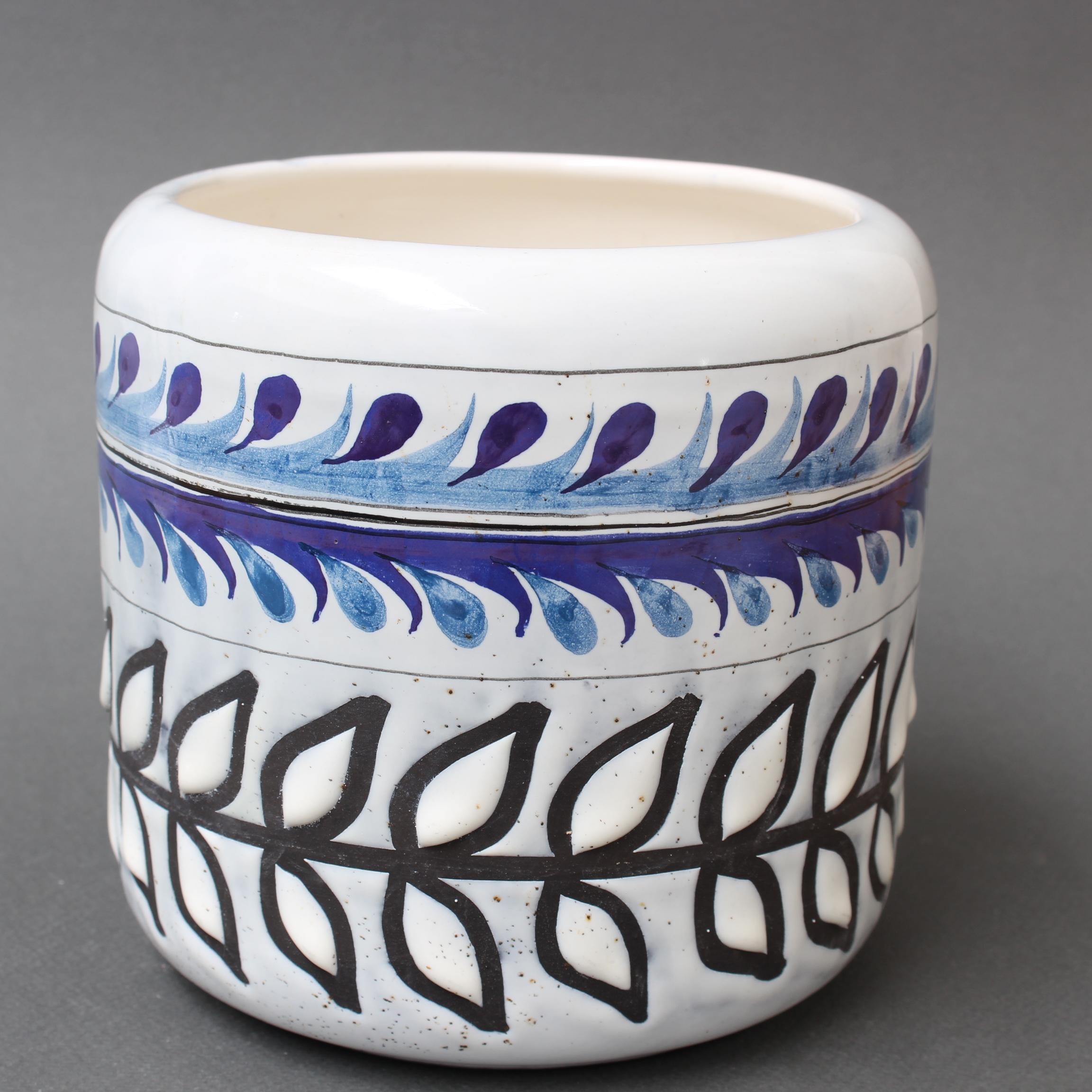 Céramique Cache pot vintage en céramique de Roger Capron 'circa 1960s'. en vente