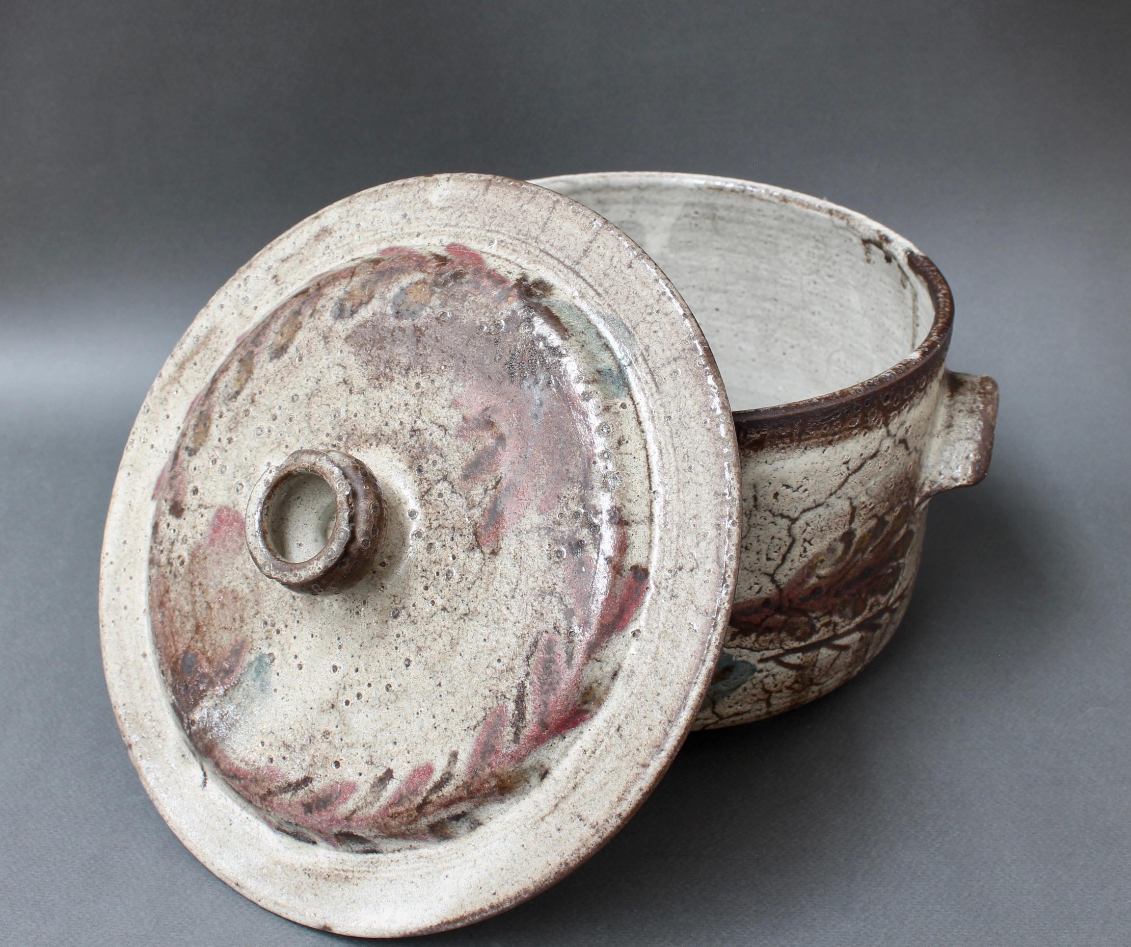 Céramique Casserole vintage en céramique avec couvercle par Gustave Reynaud - Le Mûrier en vente