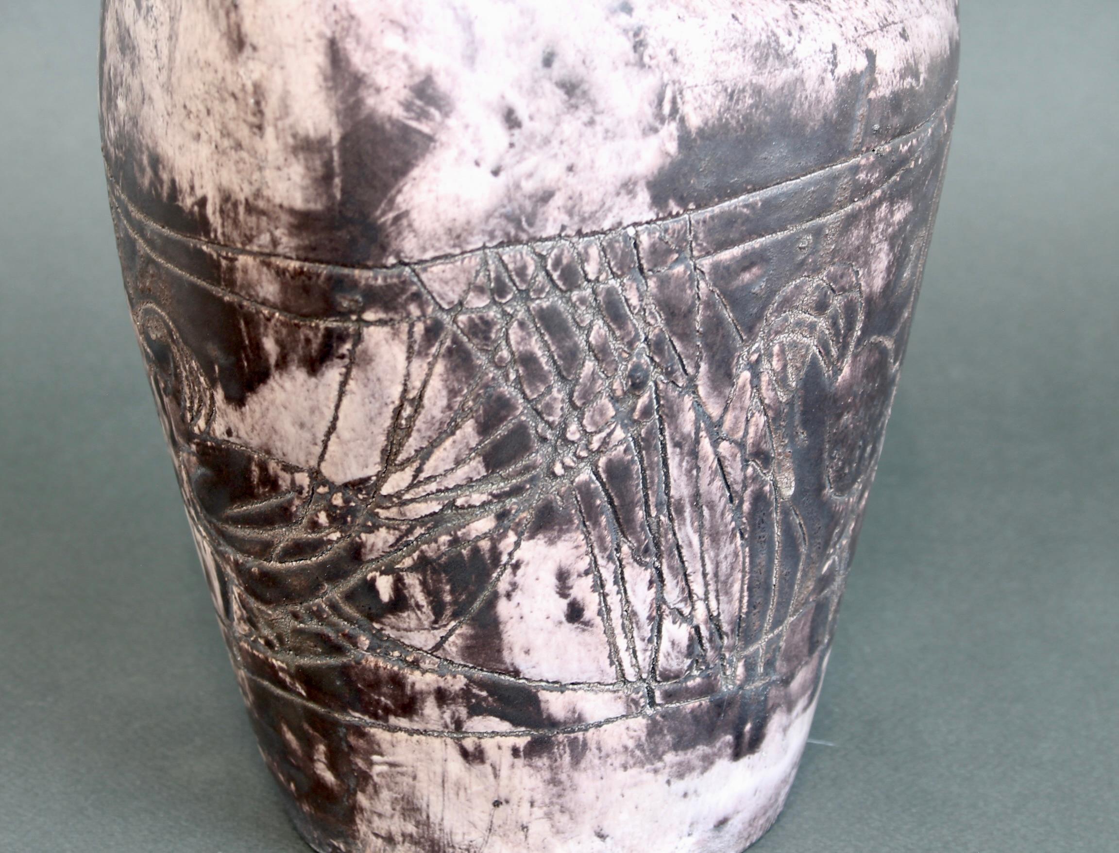 Brocca decorativa francese d'epoca in ceramica di Jacques Blin (circa 1950) in vendita 5