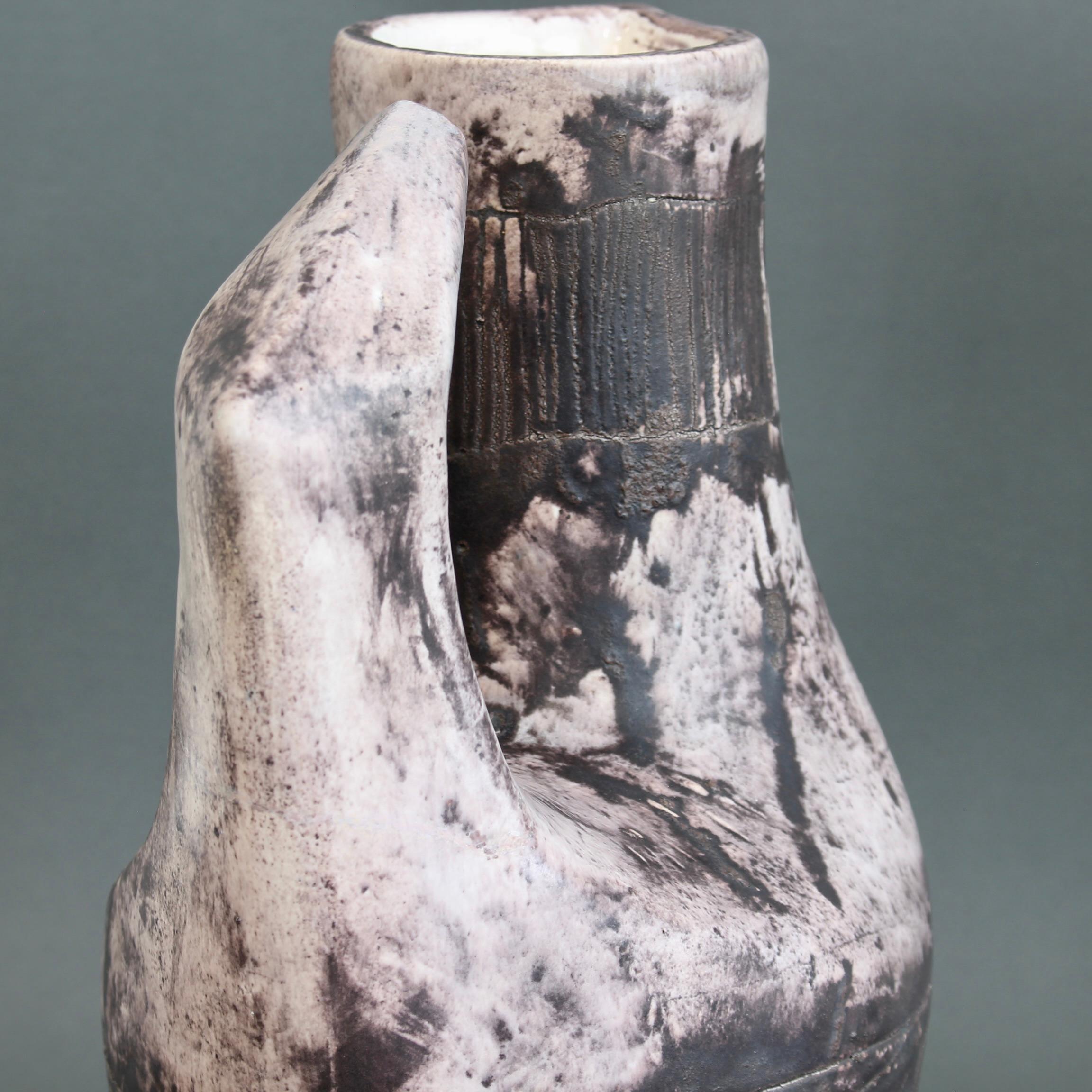 Brocca decorativa francese d'epoca in ceramica di Jacques Blin (circa 1950) in vendita 6