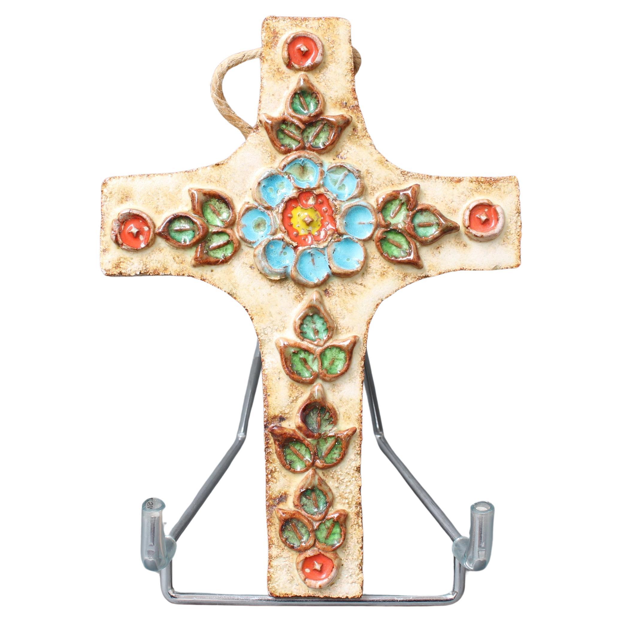 Vintage French Ceramic Flower-Motif Cross by La Roue (circa 1960s) For Sale