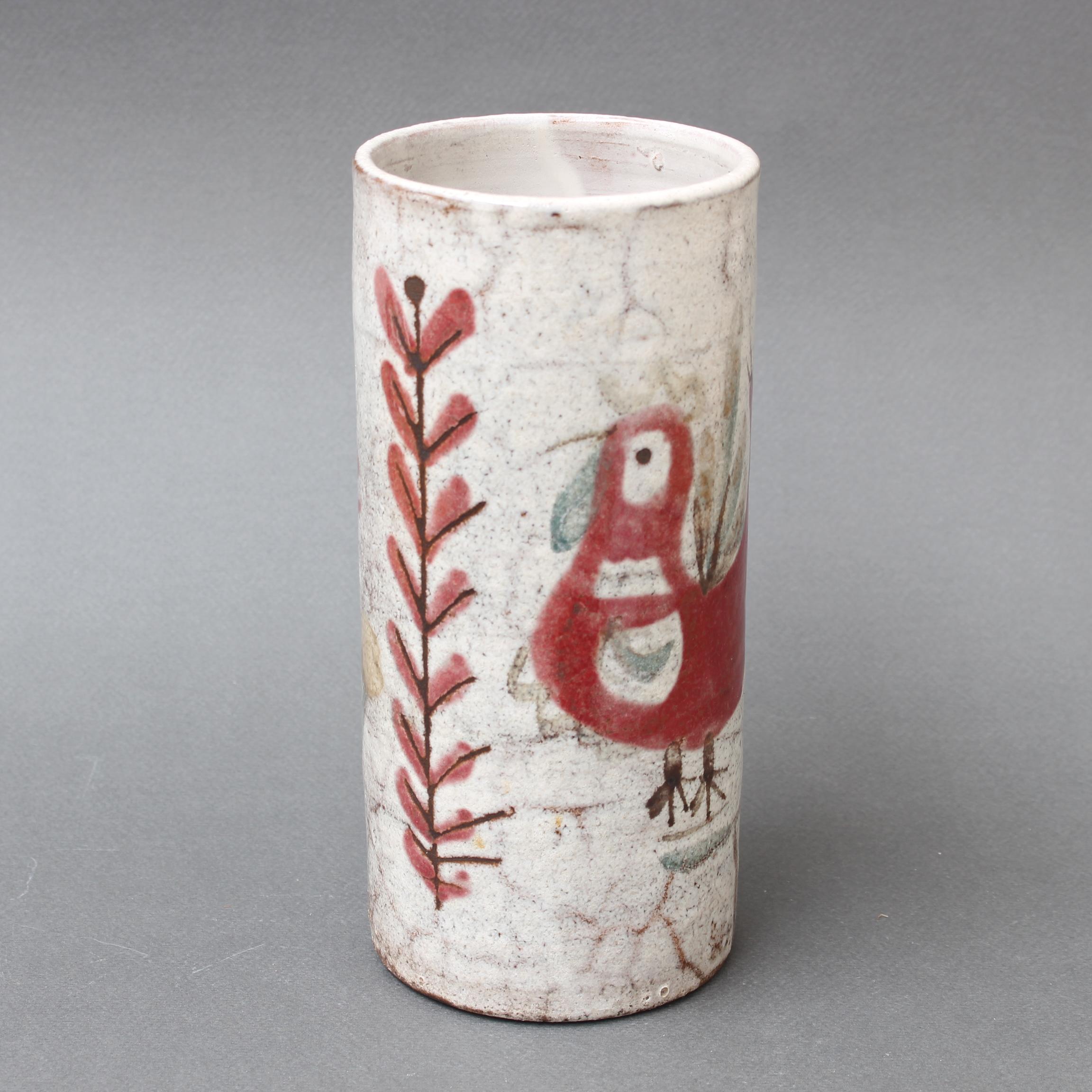Vintage French ceramic flower vase by Le Mûrier (circa 1960s). A charming cylindrical vase in the distinctive Le Mûrier Provençal style with their trademark, stylised mulberry flower and upright leaf motif. The underlying glaze is a delicate