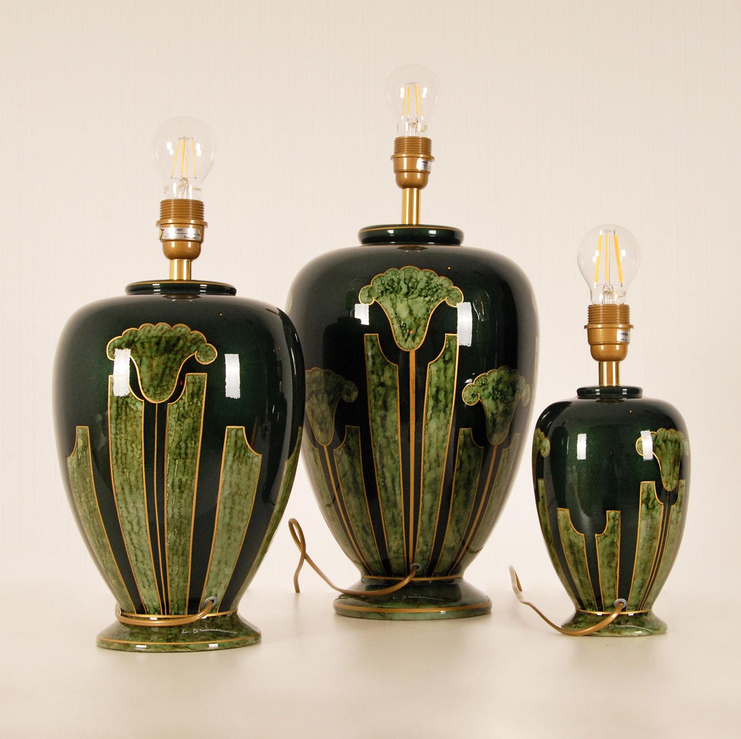 Fin du 20e siècle Lampes de bureau françaises vintage en céramique verte et or, marbre métallique, lot de 3 en vente