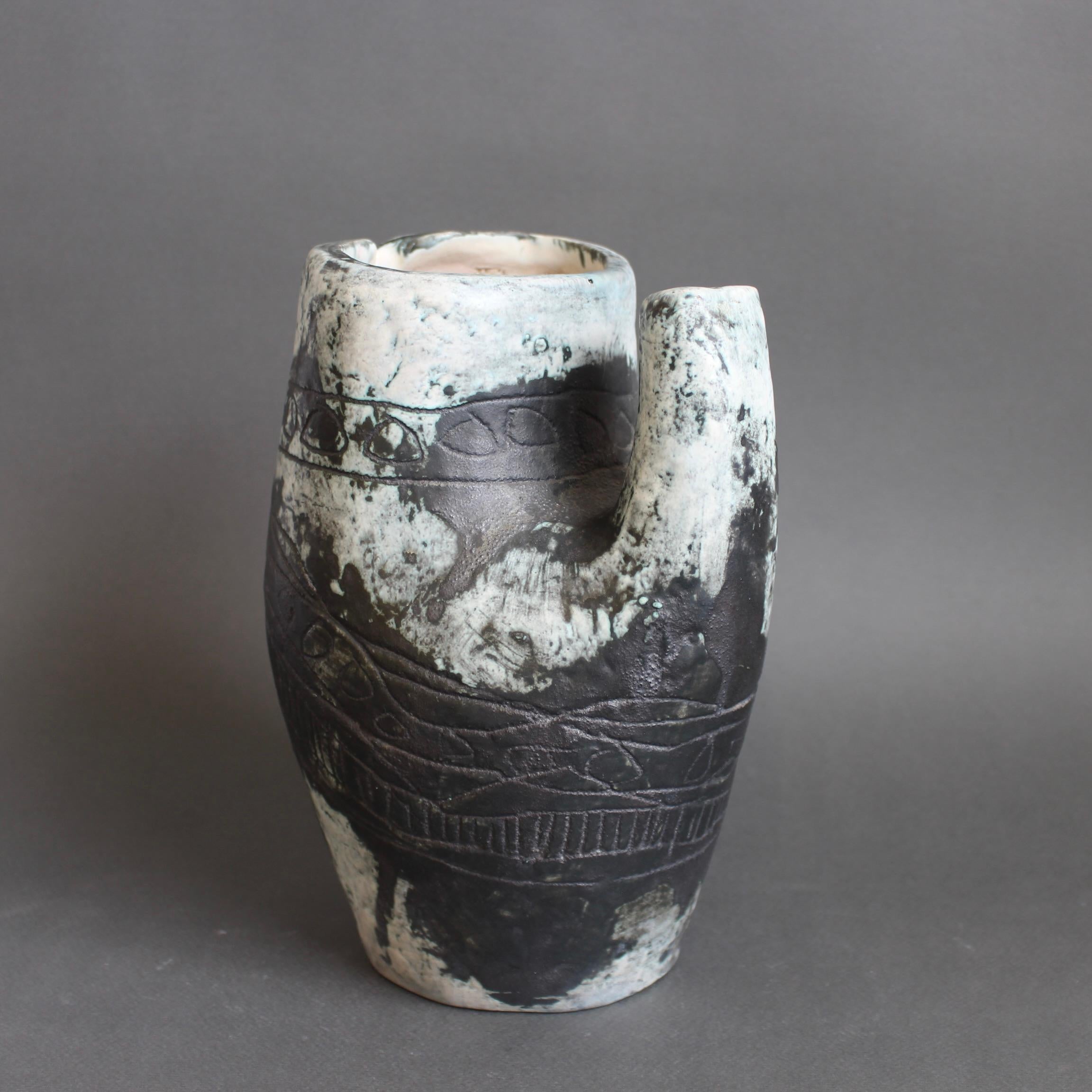 Mid-Century moderno Brocca francese d'epoca in ceramica di Jacques Blin (circa anni '50) in vendita