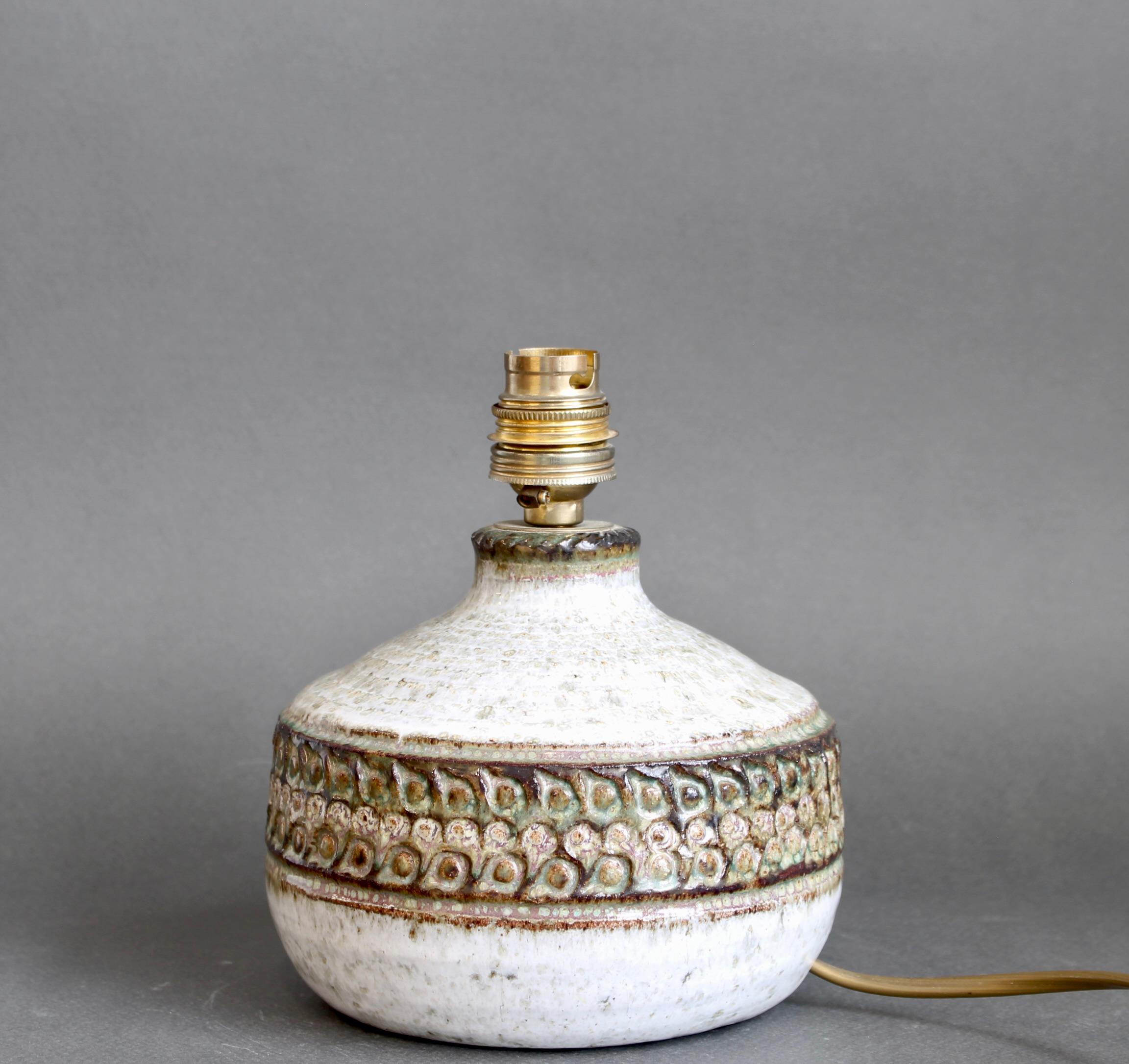 Lámpara de sobremesa de cerámica francesa vintage de Marcel Giraud (hacia 1960) Francés en venta
