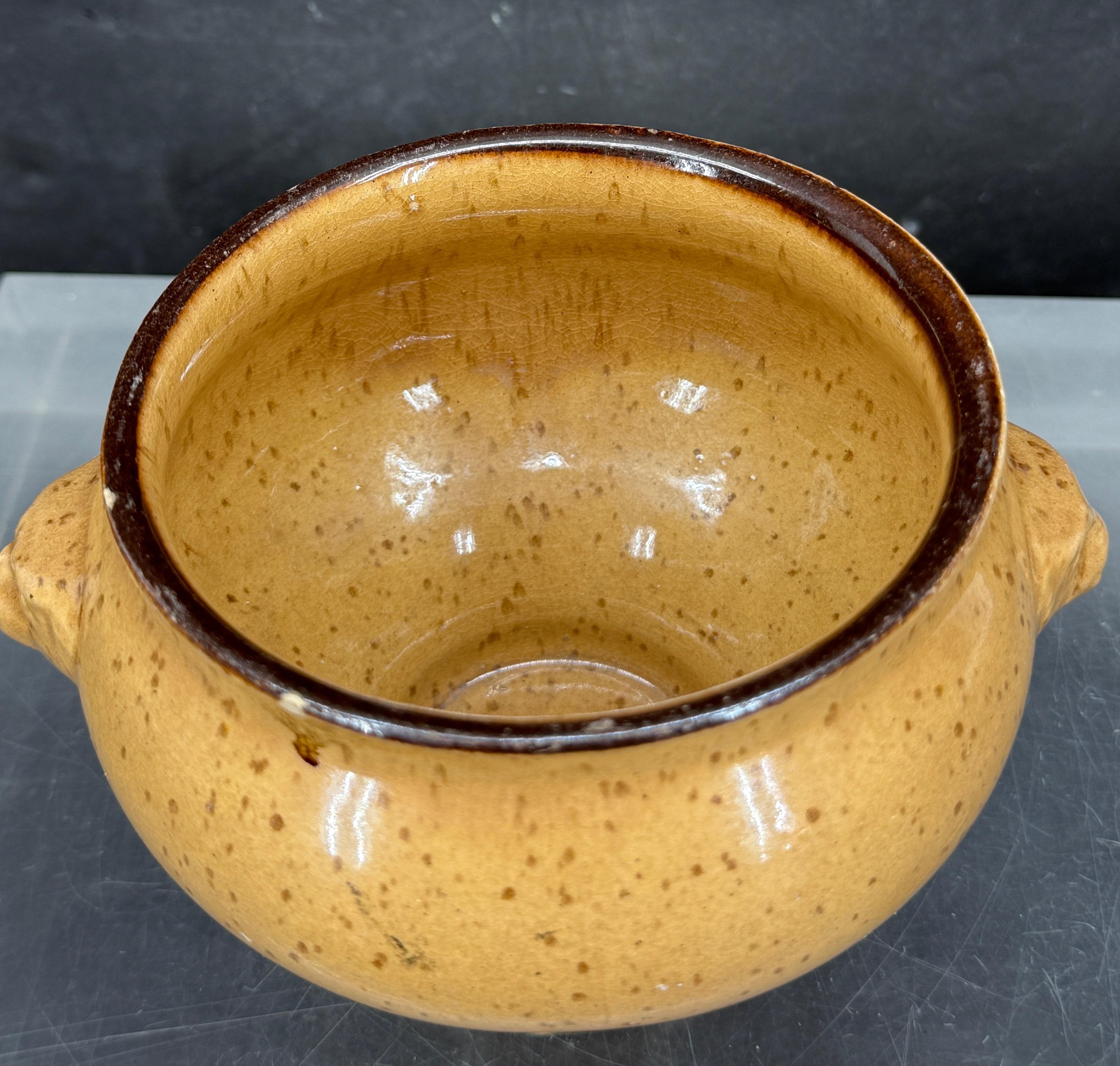 Soupière française vintage avec poignées en forme de tête de lion en vente 3