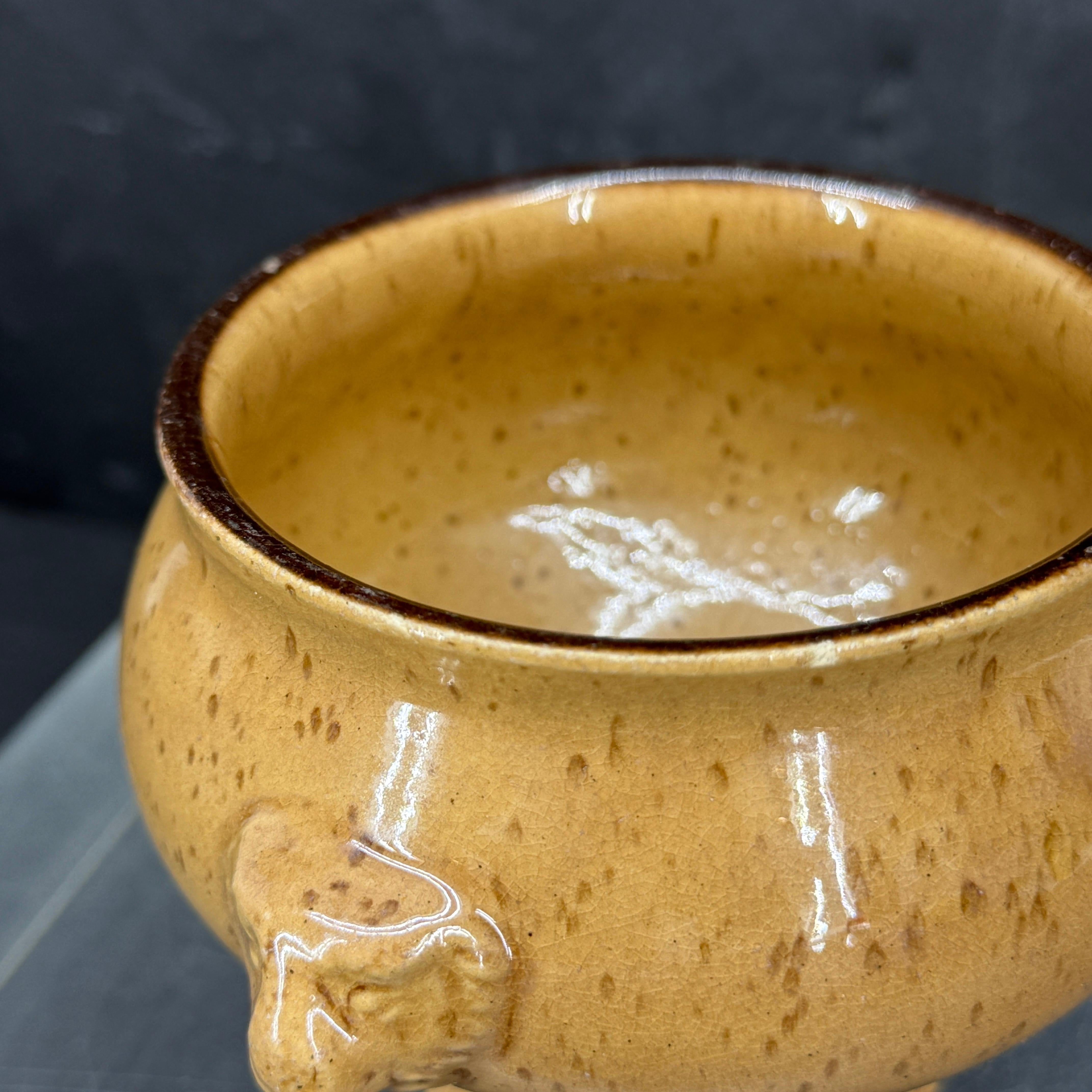Soupière française vintage avec poignées en forme de tête de lion en vente 4