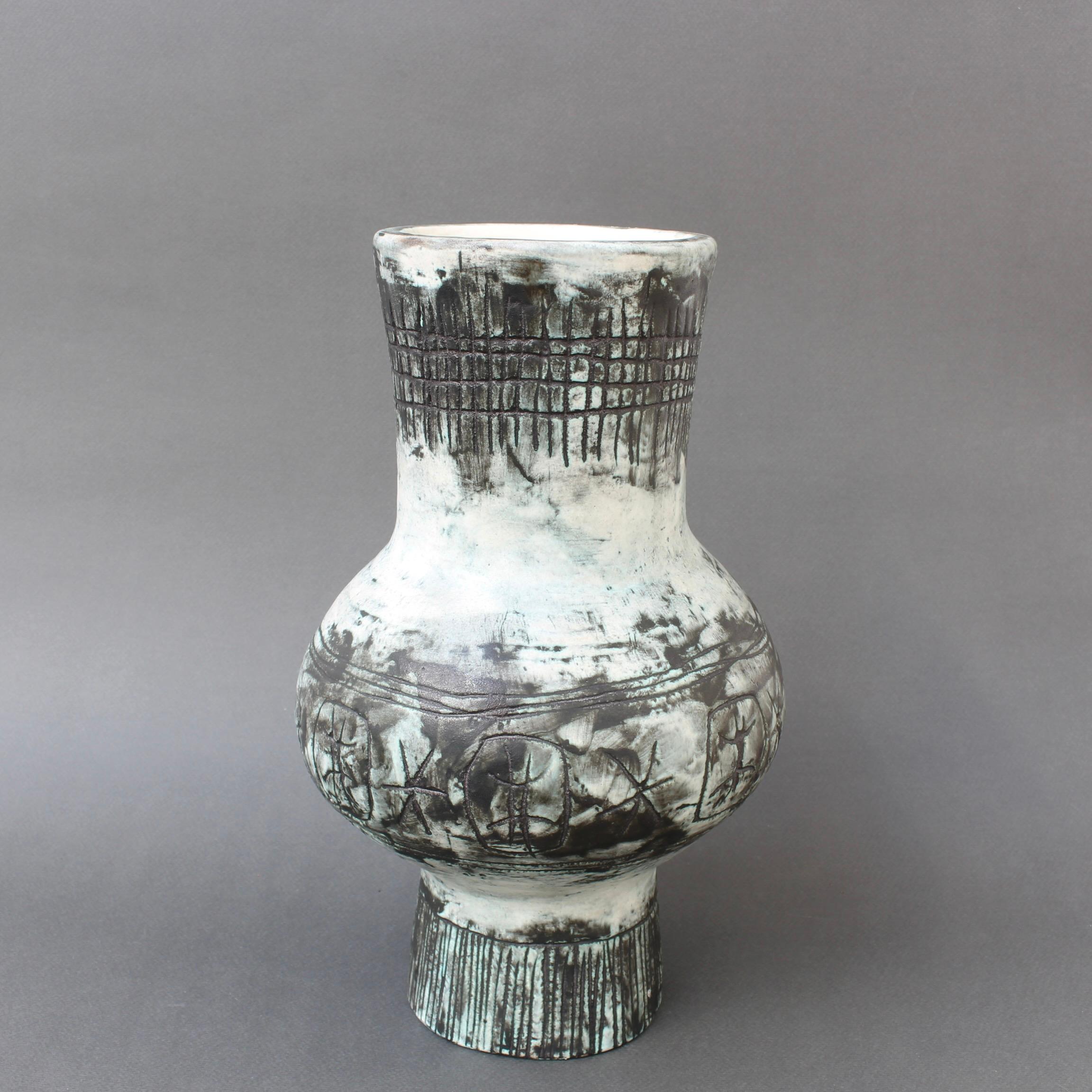 Vintage French ceramic vase by Jacques Blin with Jean Rustin (circa 1960s). This elegant piece has Blin's trademark cloudy glaze but with decoration by French artist, Jean Rustin (1928-2013). It takes the form of whimsical doodling on the centre
