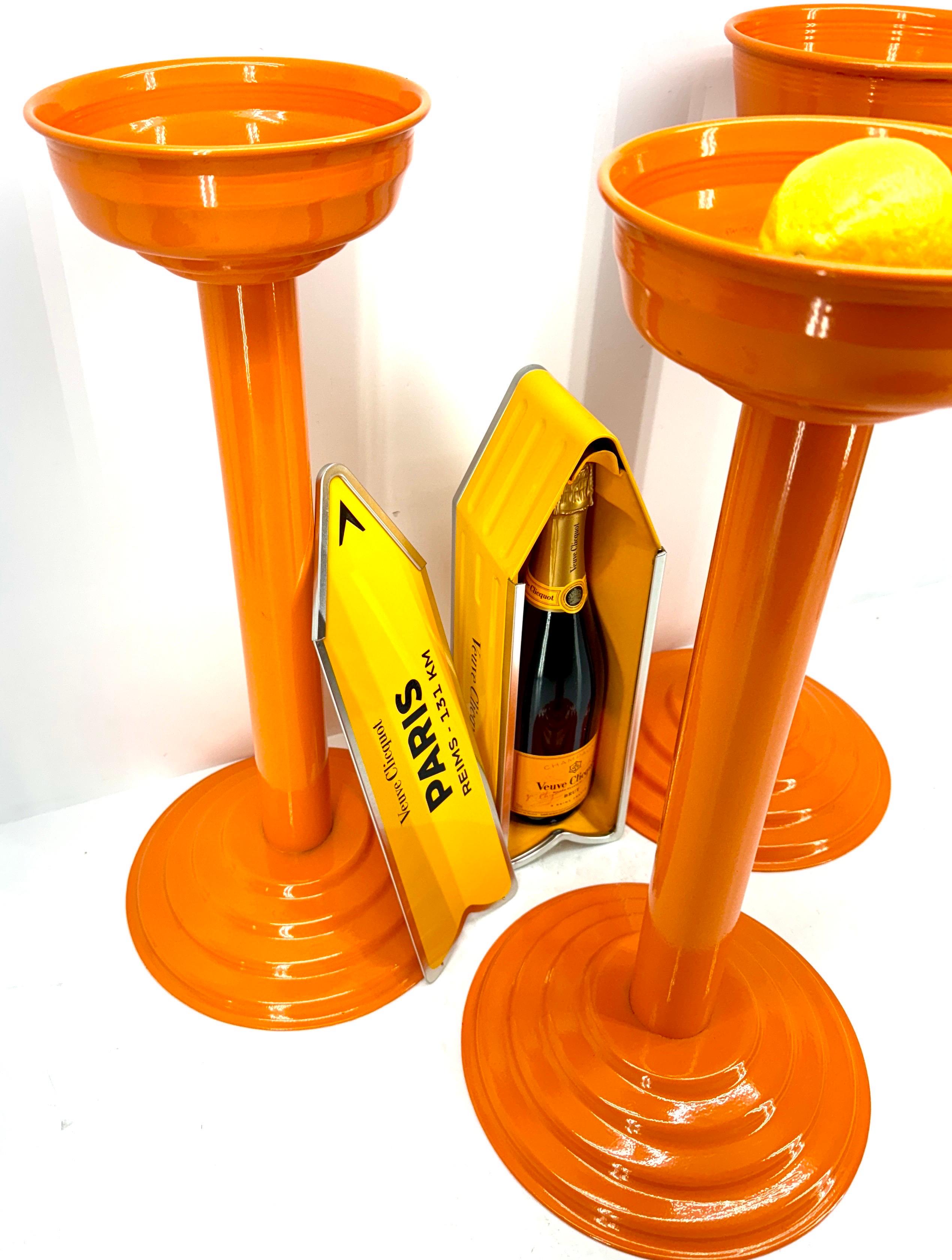 Vintage French Champagne Wine Bucket Floor Stand, Pulverbeschichtet Orange  im Angebot 1