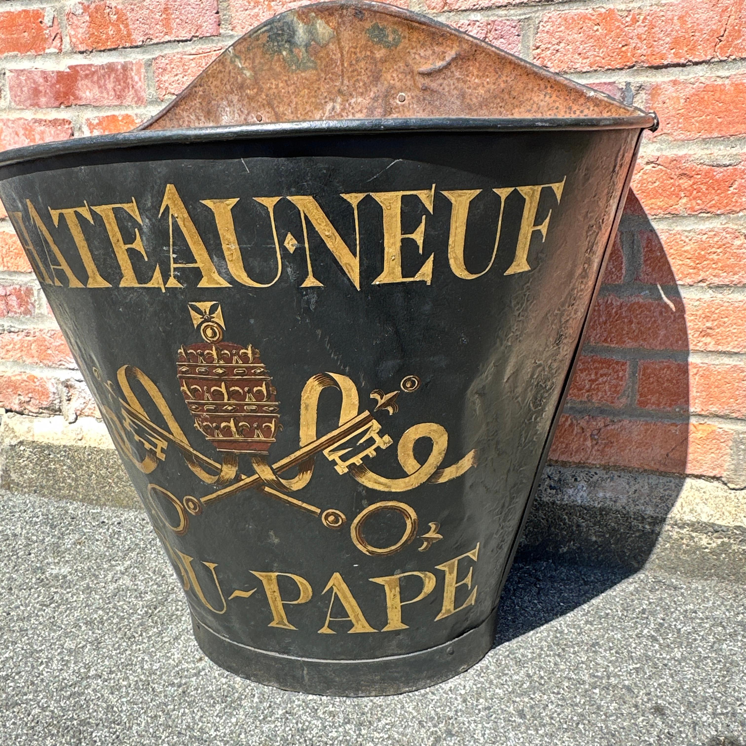 Vintage French Châteauneuf-du-Pape Grape Hod 2