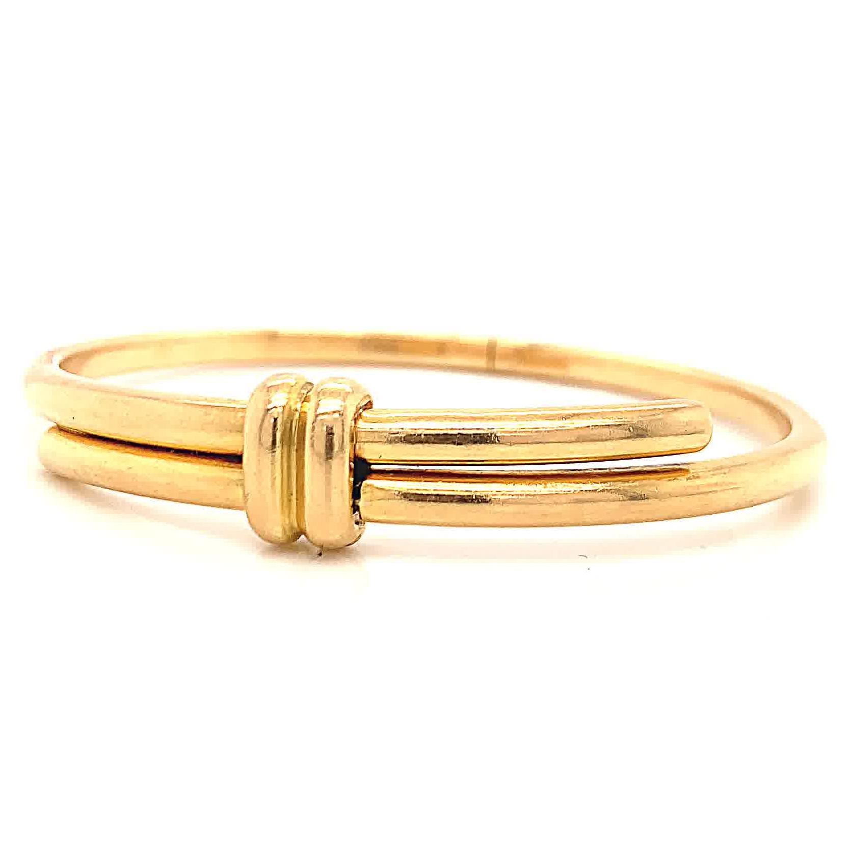 Vintage French Chaumet 18K Gold Bangle In Excellent Condition In Beverly Hills, CA